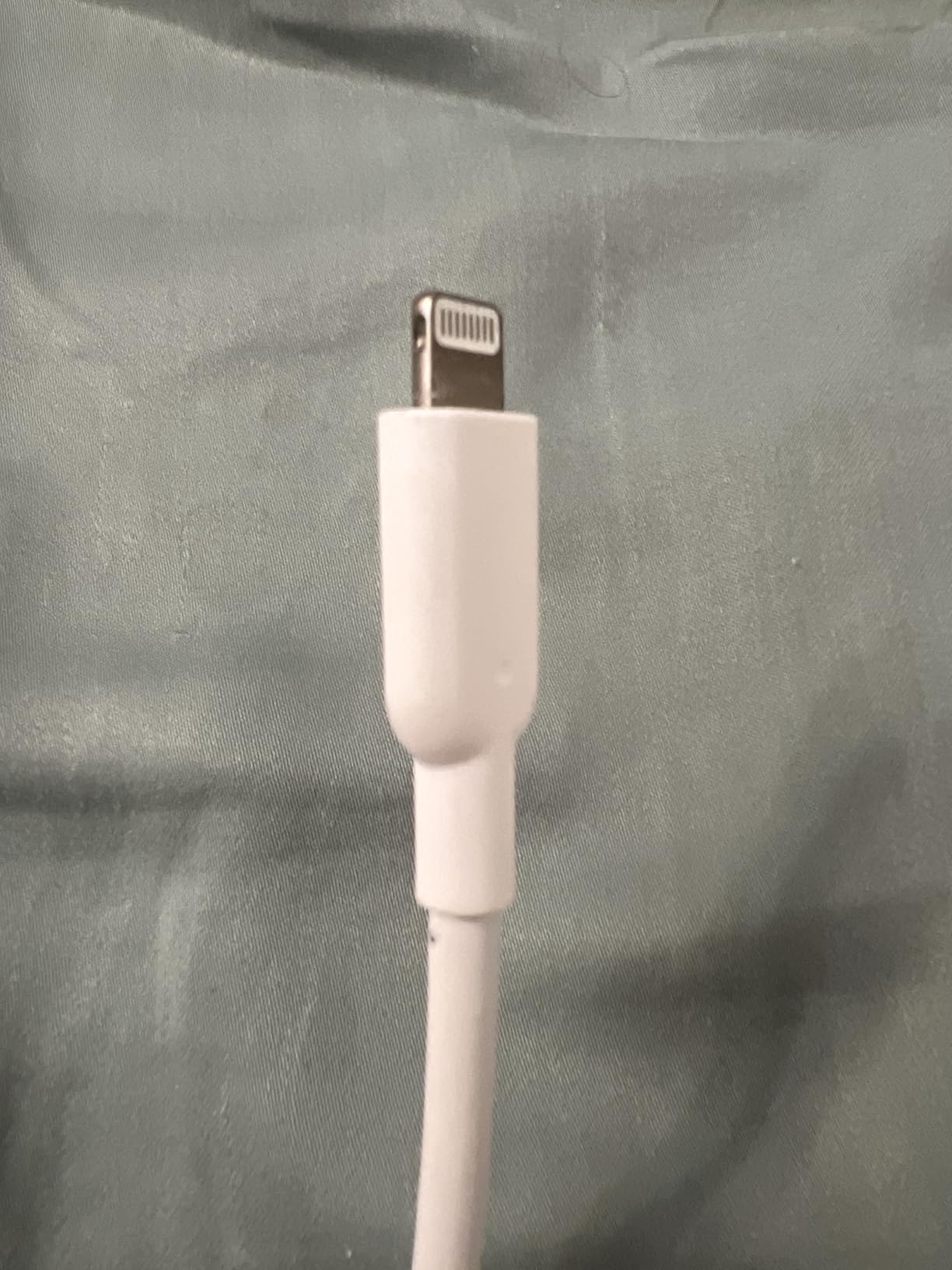 Powerline II Lightning Cable, Apple MFi Certified, USB Charging/Sync Lightning Cord Compatible with iPhone 11 Series/SE/Xs/XR, and More (6FT, White) customer photo 1
