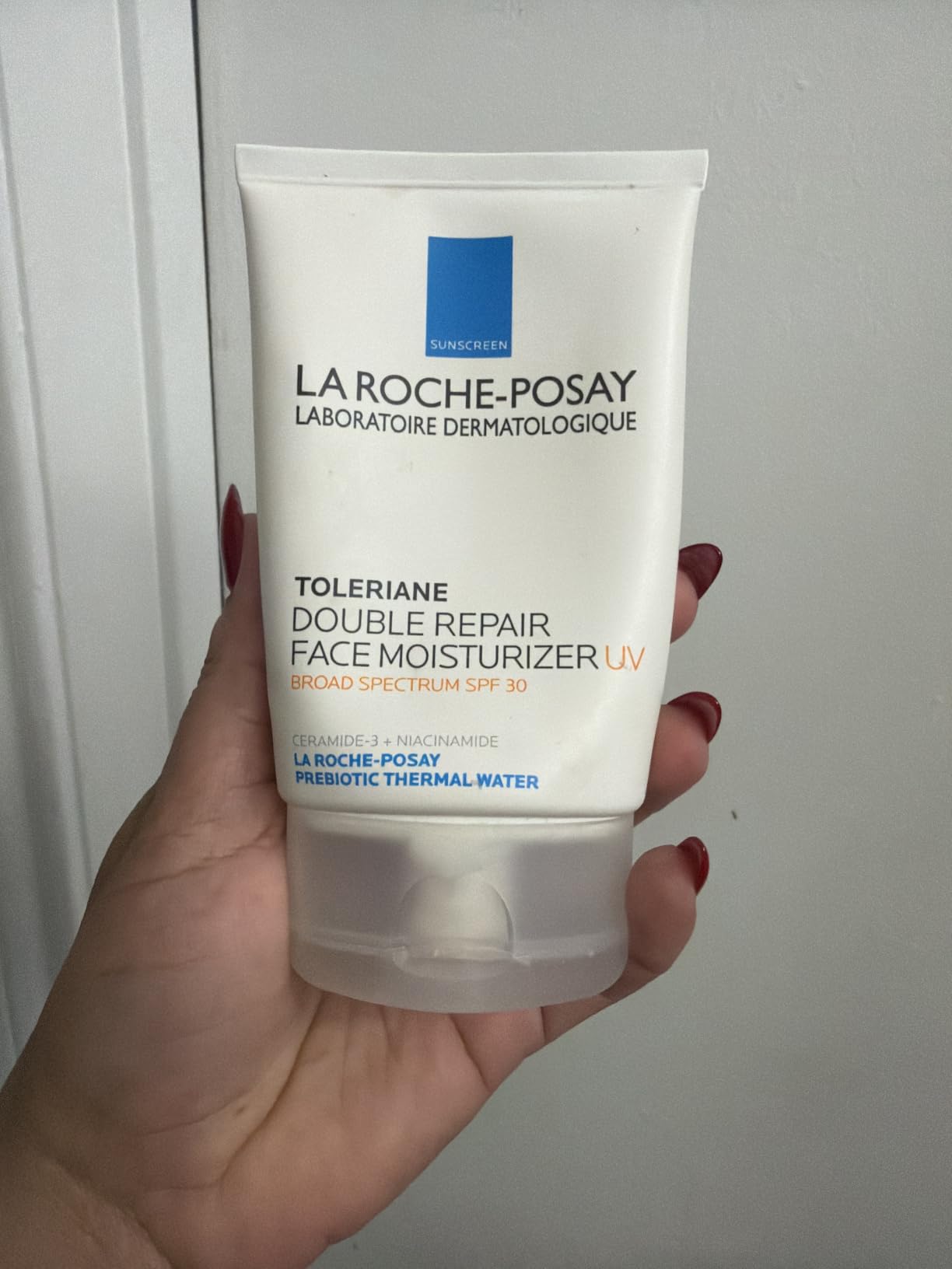 La Roche-Posay Toleriane Double Repair UV SPF Moisturizer for Face, Daily Facial Moisturizer with Sunscreen SPF 30, Niacinamide and Glycerin, Oil Free, Moisturizing Sun Protection customer photo 1