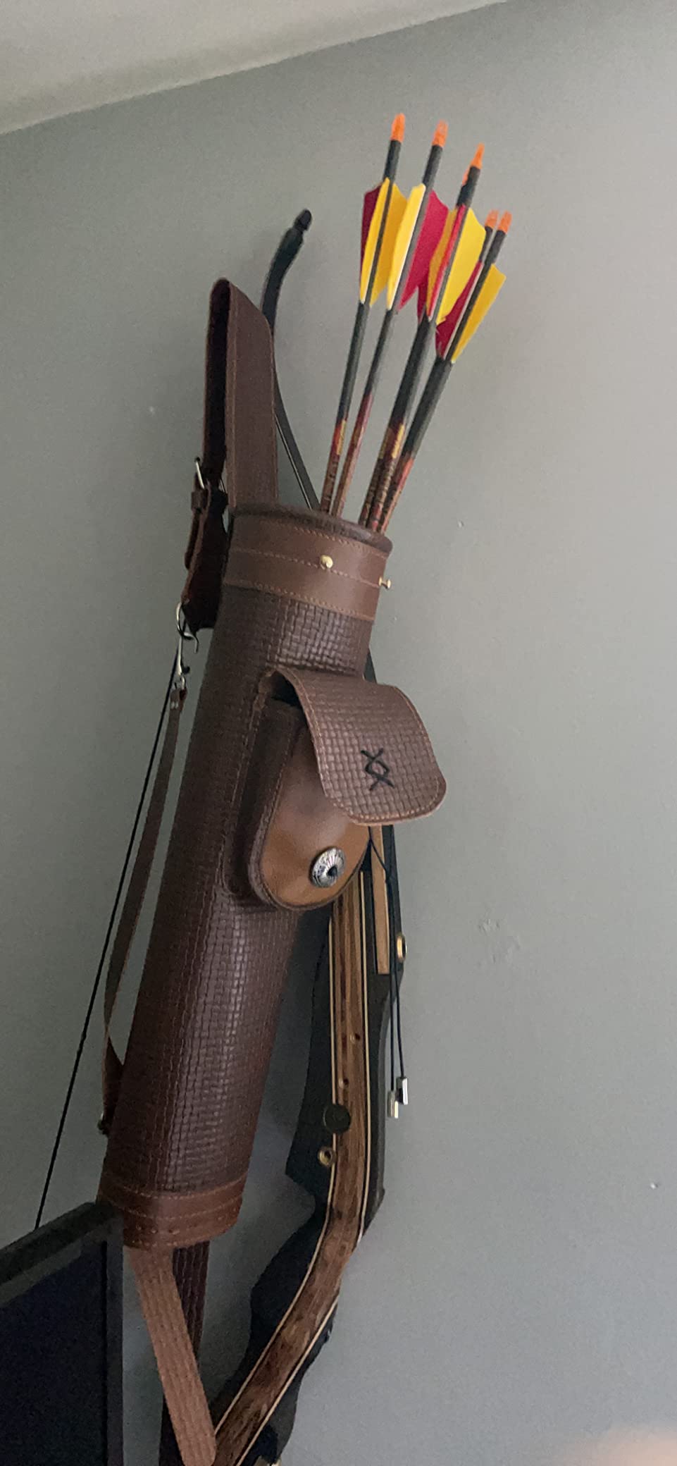 TOPARCHERY Traditional Shoulder Back Quiver Bow Leather Arrow Holder with Large Pouch Handmade Straps Belt Bag Brown customer photo 2