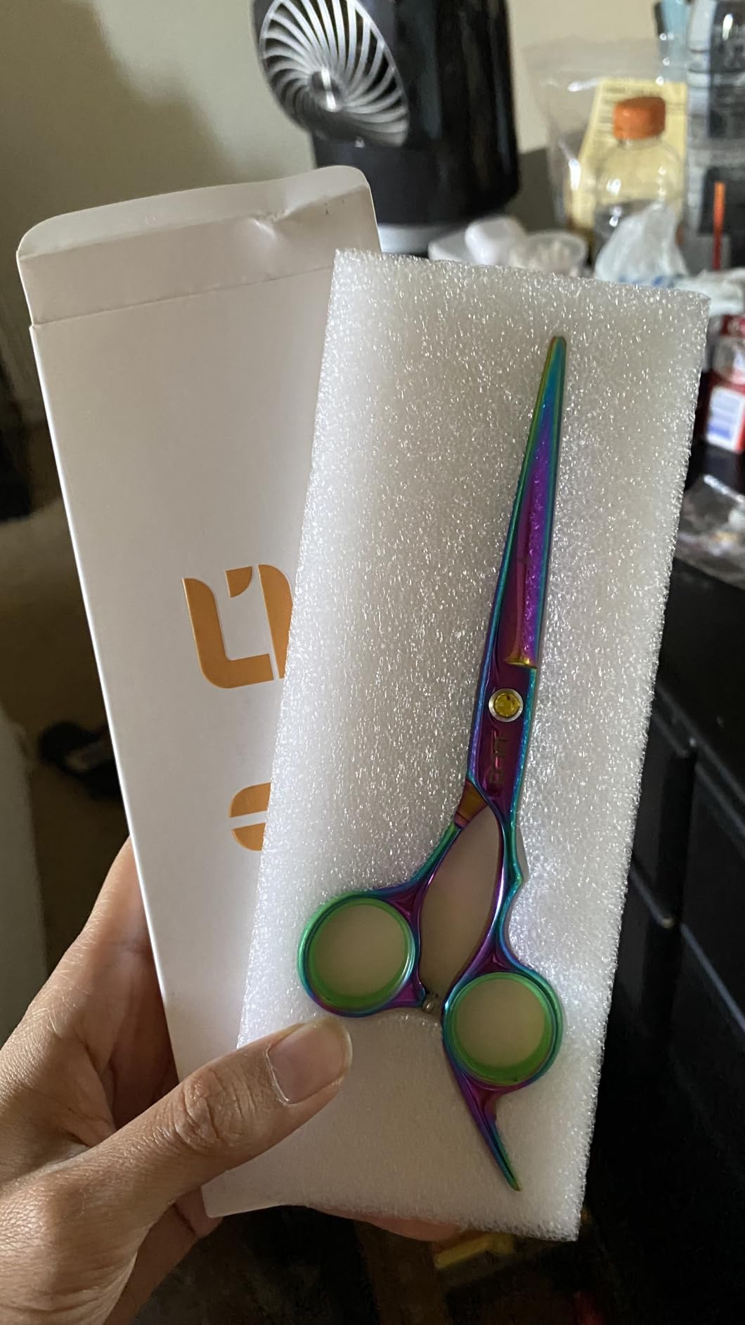 Hair Cutting Scissors, ULG Professional Hair Scissors 6.5 inch Right-Hand Razor Edge Barber Shears Salon Hair Cutting Shears Made of Japanese Stainless Steel, Hand Sharpened Blue customer photo 1
