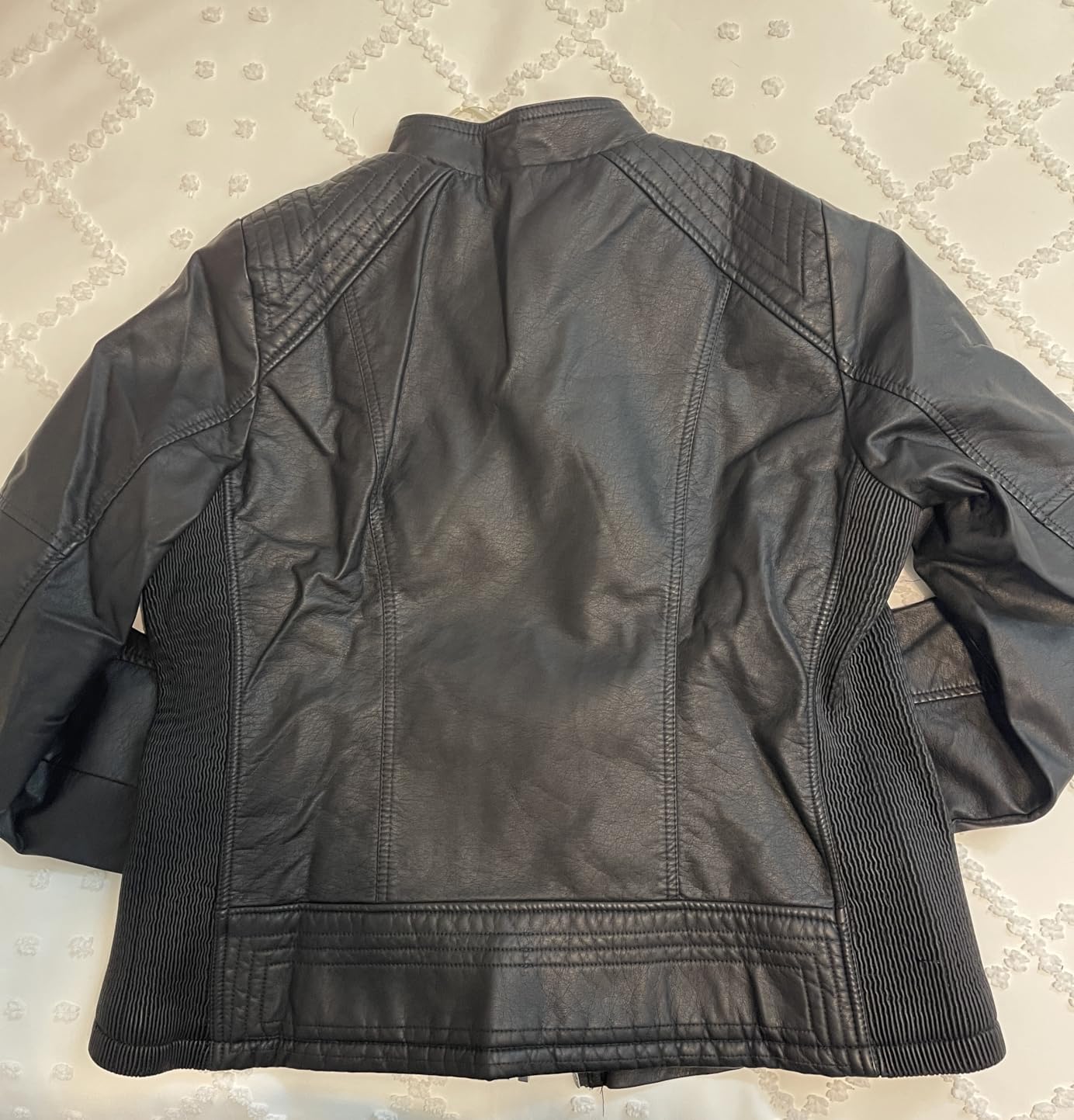 Bellivera Faux Leather Jacket Women Motorcycle Zipper Stand Collar Bomber PU Bike Coat with Pockets customer photo 2
