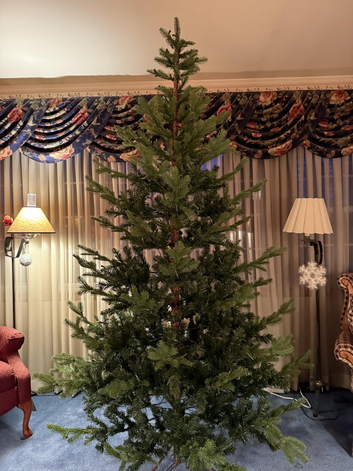 National Tree Company 'Feel Real' Pre-lit Artificial Christmas Tree | Norwegian Spruce - 7.5 ft customer photo 1