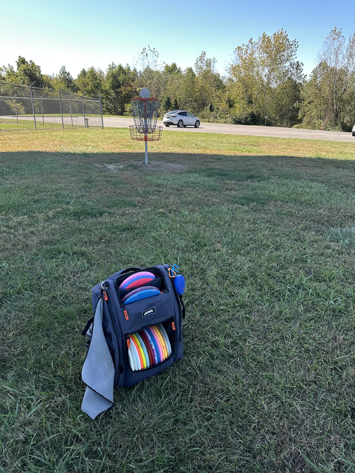 MVP Disc Sports Voyager Lite Backpack Disc Golf Bag (Choose Your Favorite Color) customer photo 1