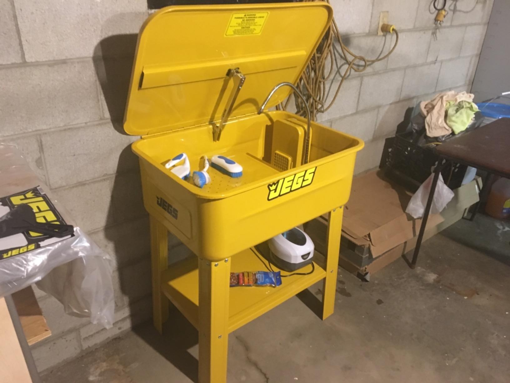 JEGS 20 Gallon Parts Cleaner Solvent Tank - 12 Gallon Solvent Capacity - Heavy Duty Steel Powder Coated Black customer photo 1