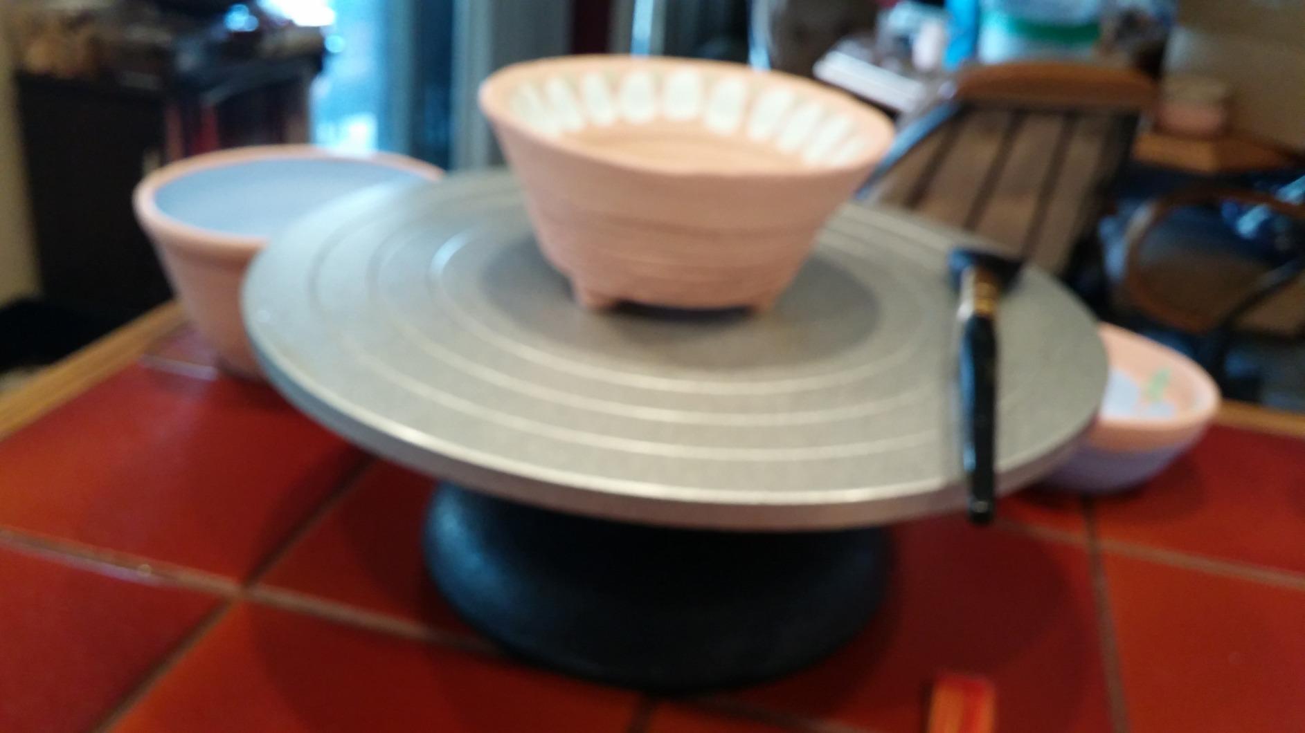 Falling in Art 12 Inch Pottery Wheel for Adults, Heavy Duty Metal Pottery Decorating Banding Wheel customer photo 2