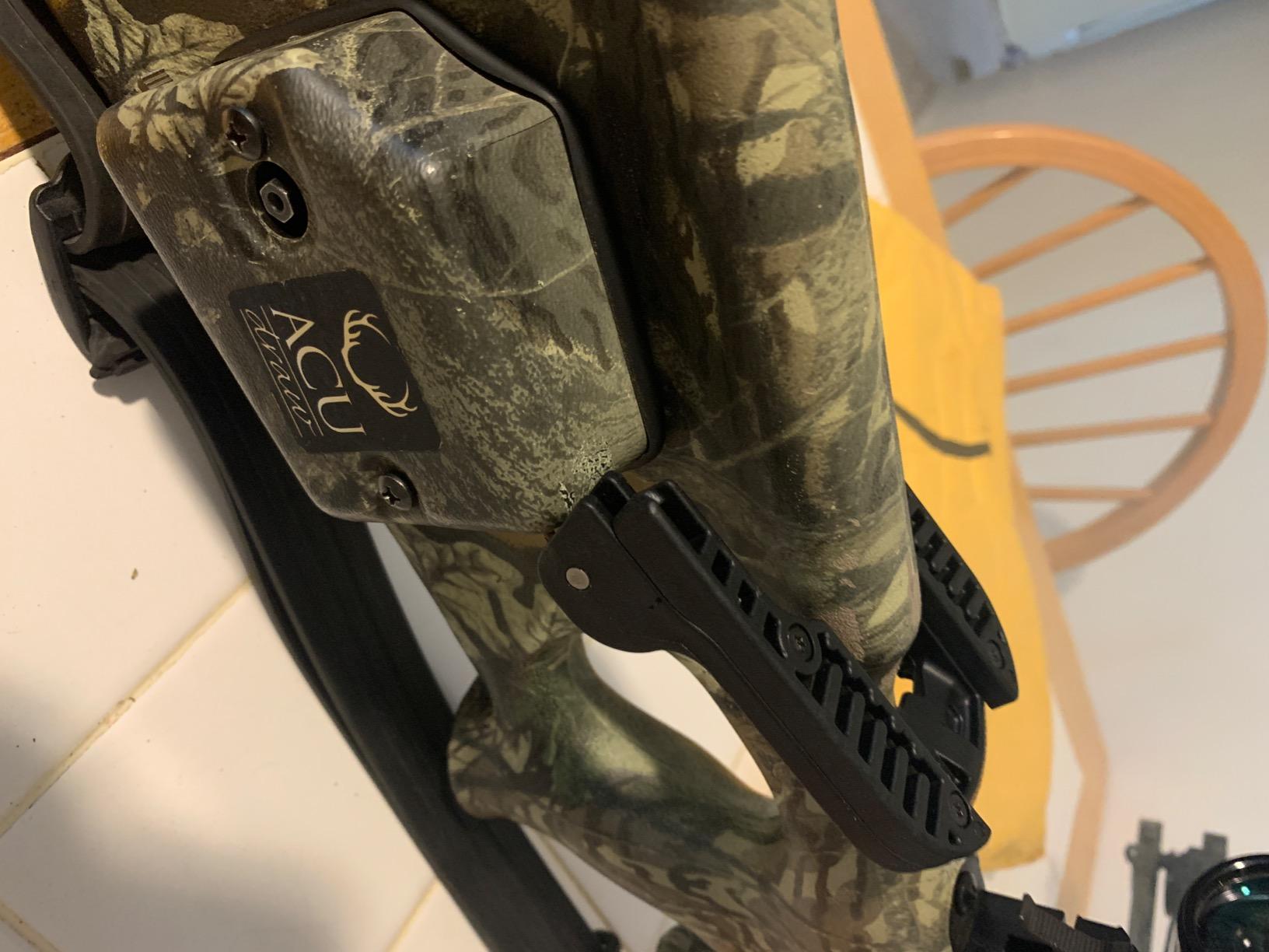 TenPoint ACUdraw Claw with Self-Centering Draw Cord - For Consistent Cocking with Less Wear on the Bowstring - Not Compatible with ACUdraw 50 customer photo 1