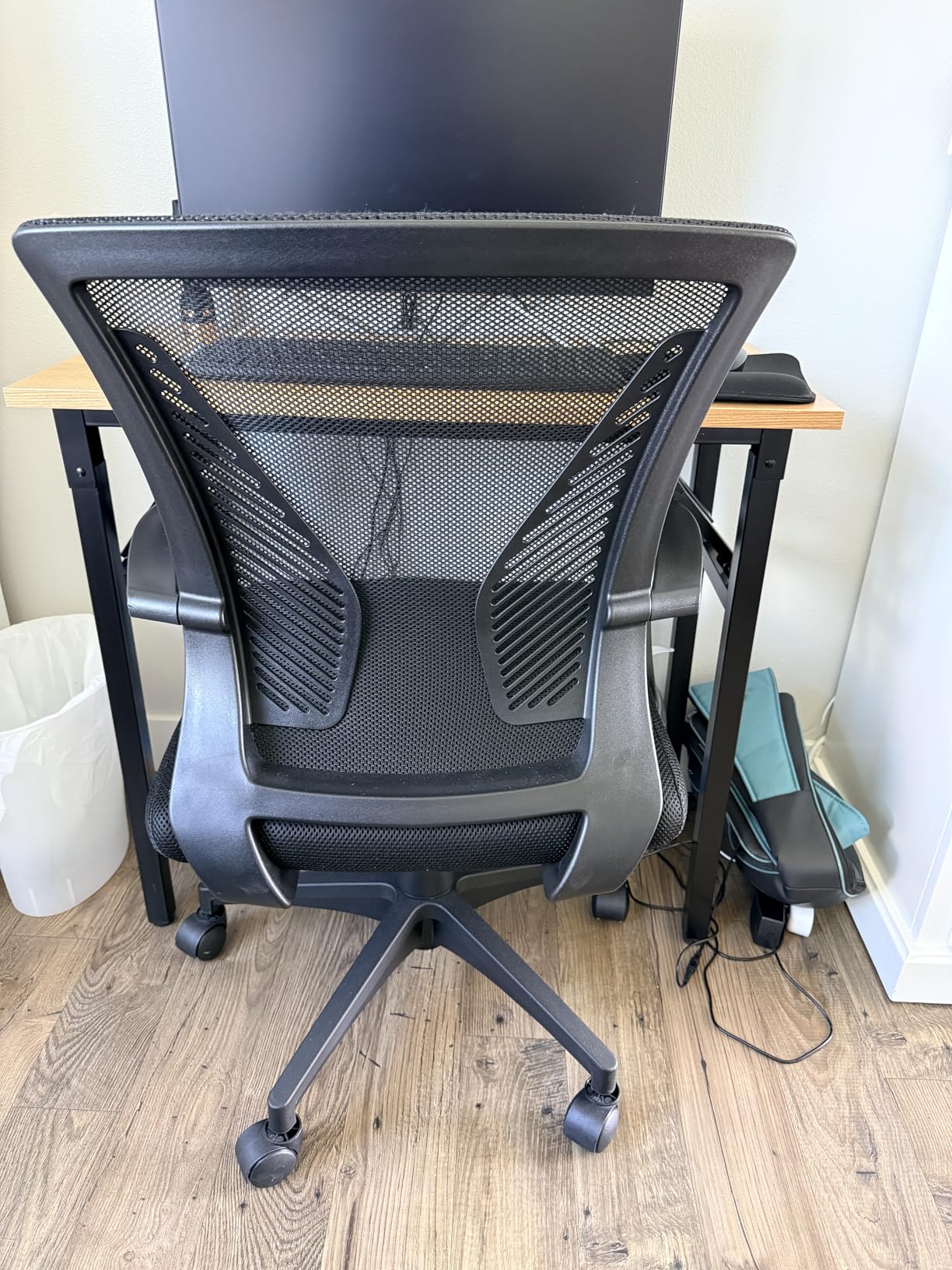 Furmax Office Chair Ergonomic Computer Desk Mesh Chair Mid Back Swivel Lumbar Support with Armrest customer photo 2