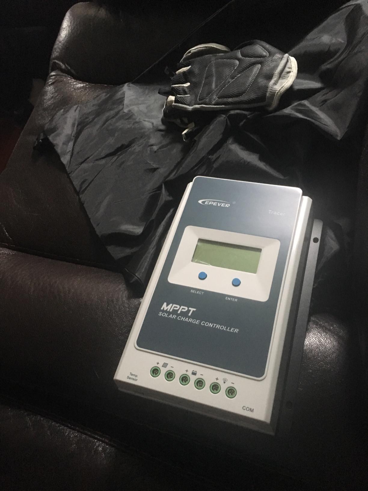MPPT Solar Charge Controller 30A 12V 24V Auto Max PV 100V Solar Panel Generator Tracer3210AN G3 Common Negative Regulator LCD Display for Gel AGM Flooded Sealed LiFePO4 Lithium (EPEver) customer photo 2