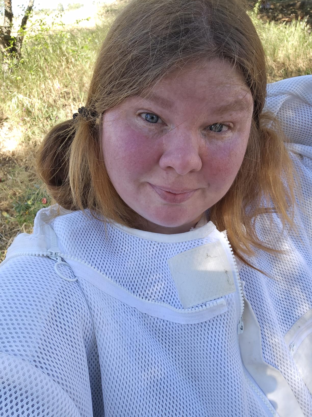 Goatskin Leather Beekeeper's Glove with Long Canvas Sleeve & Elastic Cuff (Large) customer photo 1