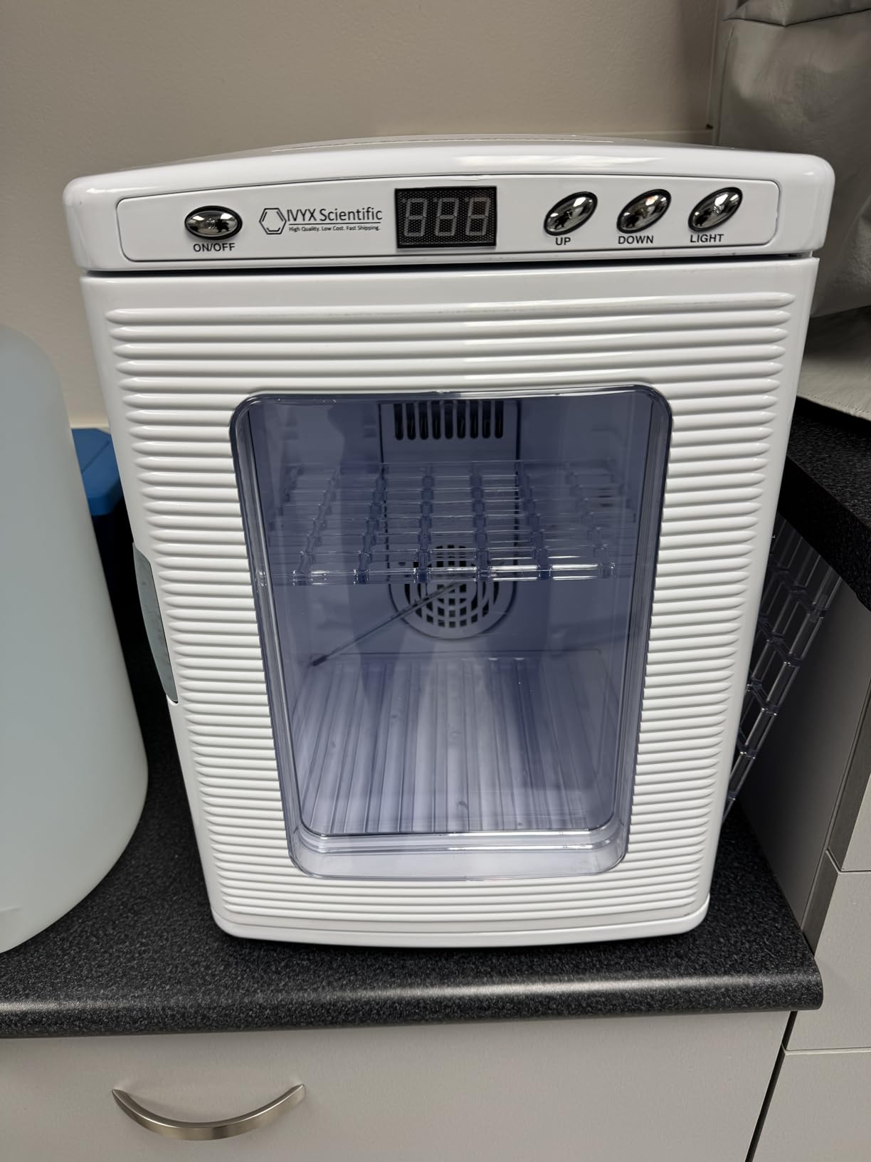 25L Incubator - Precise Temperature Control from 2 to 60°C, 12V/110V customer photo 1
