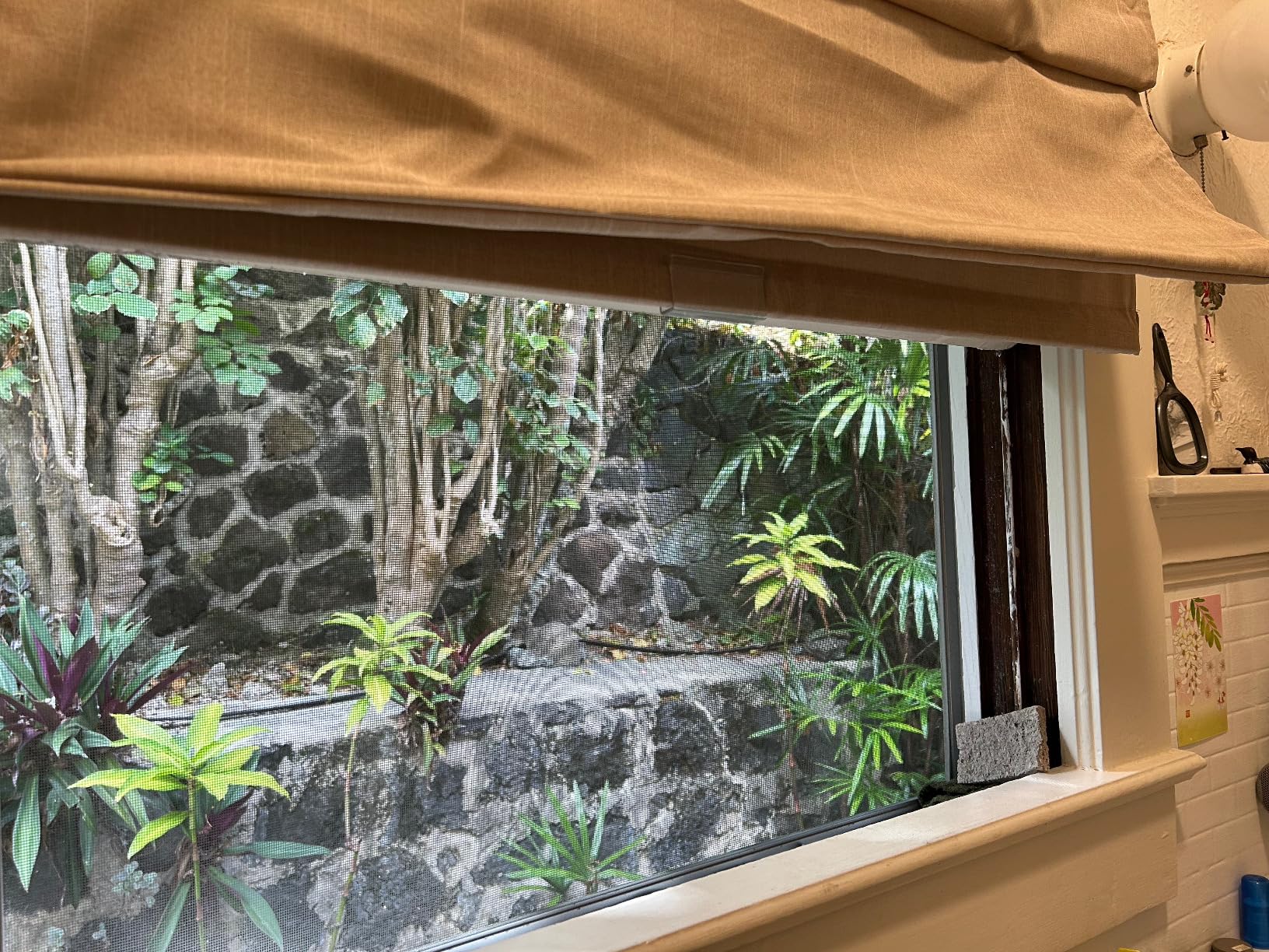 CHICOLOGY Cordless Roman Shade, Light Filtering Privacy Liner, Textured Belgian Flax Fabric, True-to-Size 27