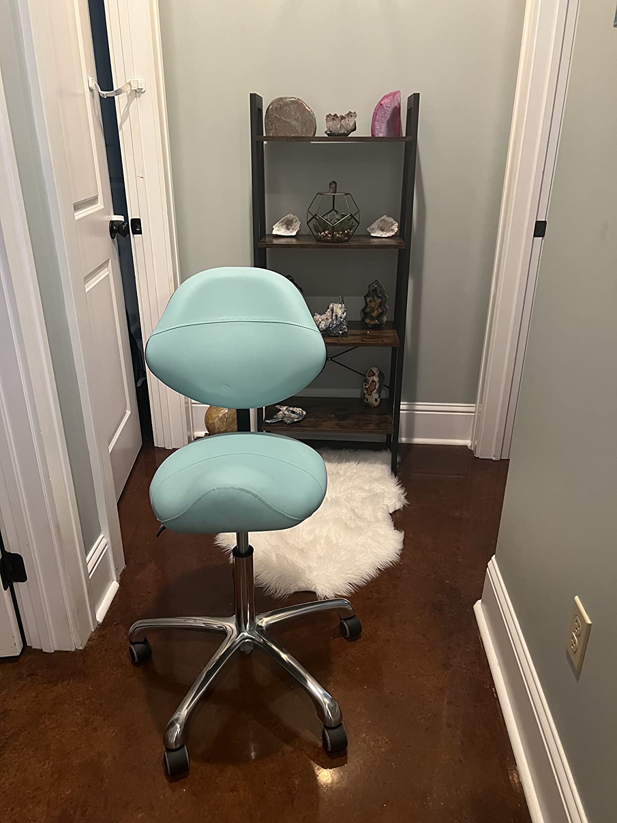 Grace&Grace Professional Saddle Stool Chair with Back Support, Rolling Saddle Ergonomic Stool Heavy Duty for Clinic Dentist Spa Massage Salons Studio (Black, Adjustble Back) customer photo 1