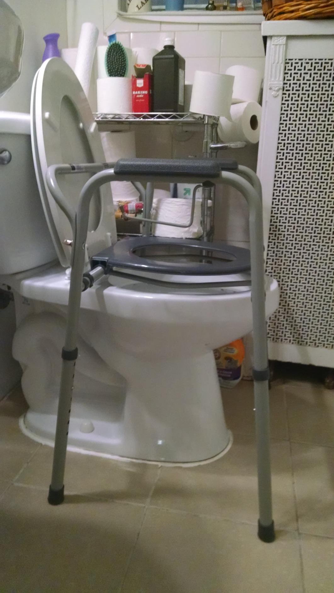 Medline 3-in-1 Steel Adjustable Bedside Commode w/ Microban Protection, Portable Bedside Toilet, 350 lb. Weight Capacity, Removable 7.5 QT. Bucket, Toilet Chair For Elderly, Tool-Free Assembly, Gray customer photo 1