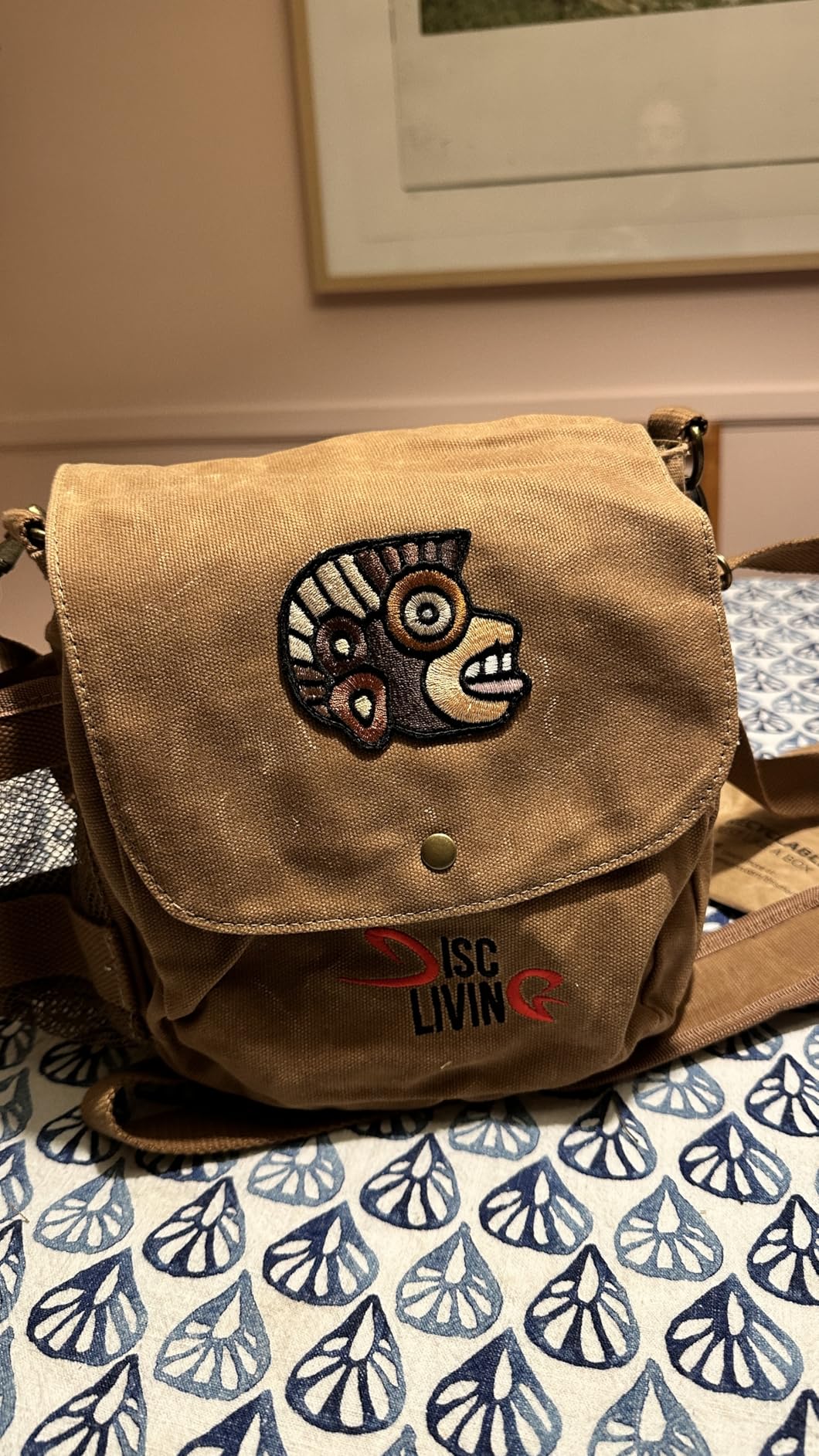 Disc Golf Bag | Frisbee Golf Bag | Easy to Carry | Lightweight Fits Up to 10 Discs | 16 oz Waxed Canvas Sturdy Design | Belt Loop | Double Button Design | Bottle Holder customer photo 2