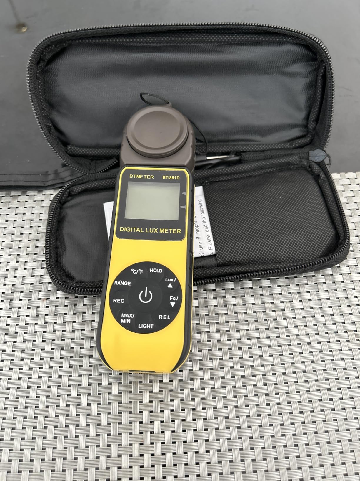 BTMETER BT-881D Digital Illuminance Light Meter, Measure Lights 0.01~400,000 Lux (0.01~40,000 FC) Foot Candles Luxmeter with 270 Degree Rotated Sensor for Plants LED Lights Indoor Outdoor Light Tester customer photo 1