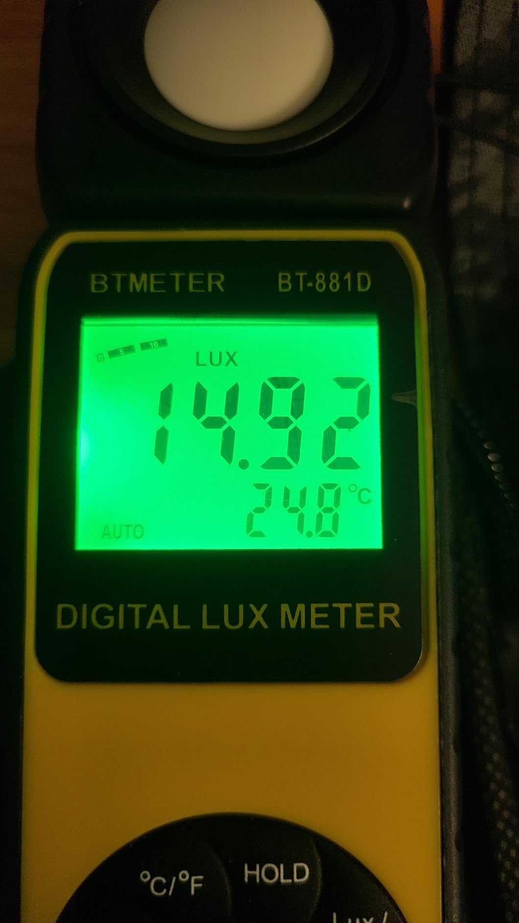 BTMETER BT-881D Digital Illuminance Light Meter, Measure Lights 0.01~400,000 Lux (0.01~40,000 FC) Foot Candles Luxmeter with 270 Degree Rotated Sensor for Plants LED Lights Indoor Outdoor Light Tester customer photo 2