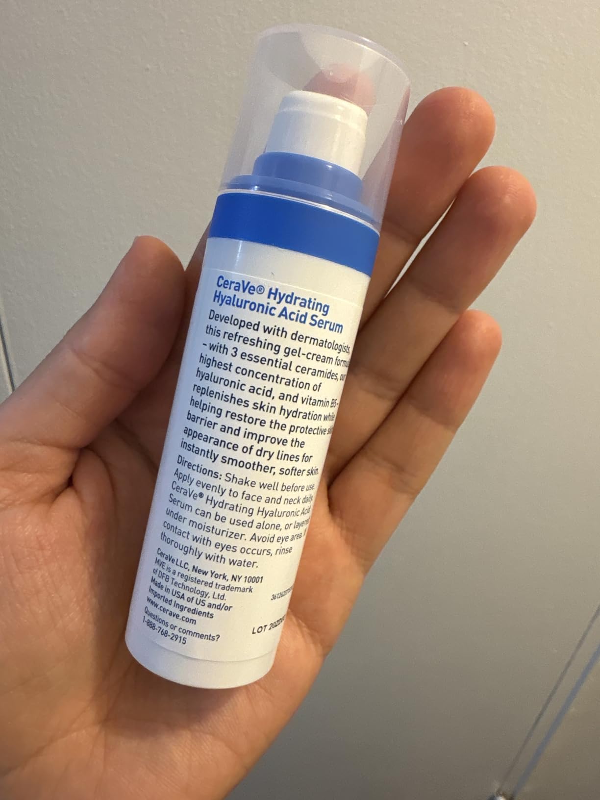 CeraVe Hyaluronic Acid Serum for Face with Vitamin B5 and Ceramides, Hydrating Face Serum for Dry Skin, Fragrance Free, 1 Ounce customer photo 1
