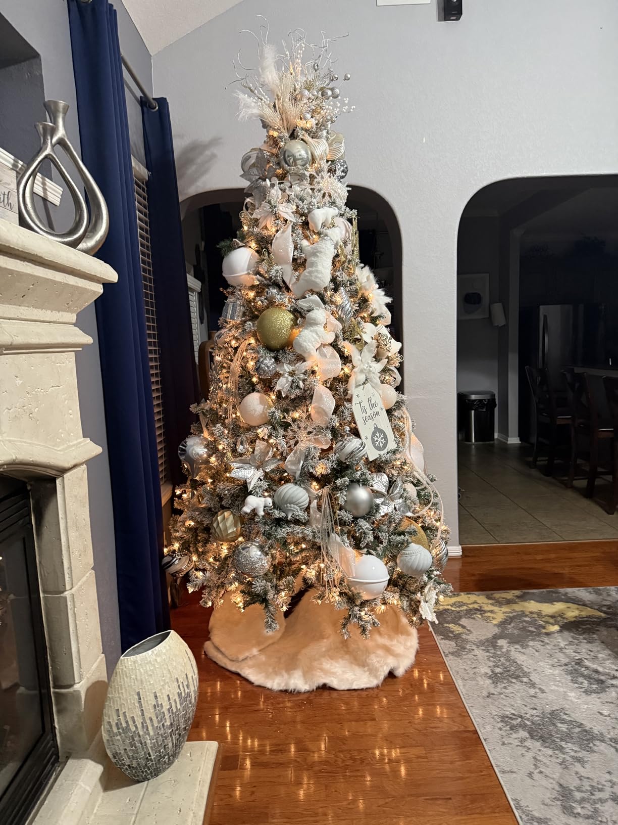 Best Choice Products Pre-Lit Artificial Christmas Tree, 7.5ft Snow Flocked Design Pine Tree Tree, Full Appearance Snowy w/Easy Assembly, Metal Stand customer photo 2