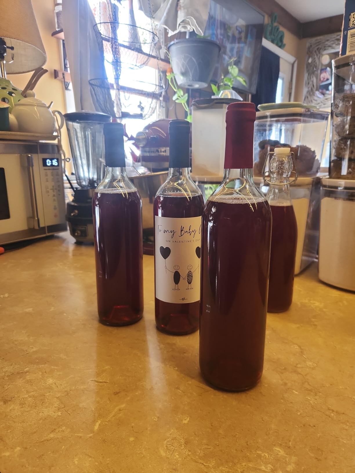 4 Pcs Hand Corker Set, For Standard Wine, Belgian Beer, with 20Pcs Wine Corks and 20Pcs Red PVC Heat Shrink Capsules customer photo 2