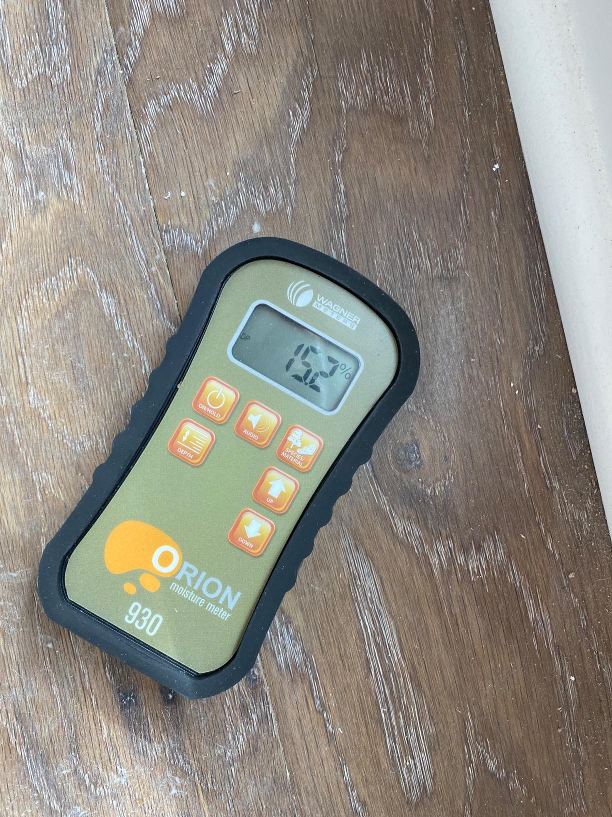 Orion 930 Pinless Wood Moisture Meter by Wagner Meters | Accurate, Non-Damaging, Dual Depth Lumber Moisture Measurement, On-site Calibration (Standard Calibrator) customer photo 2