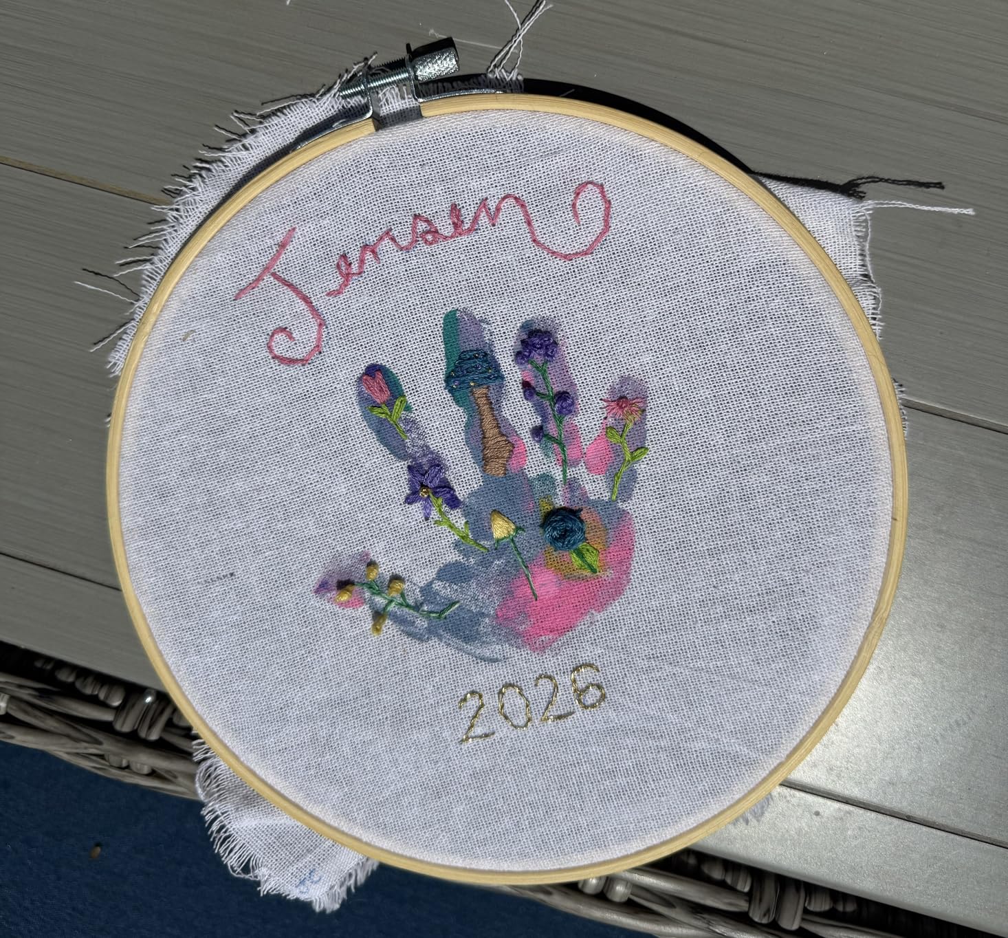 Caydo 12 Pieces 6 Inch Embroidery Hoops Set Bulk Circle Cross Stitch Hoop Round Ring customer photo 1