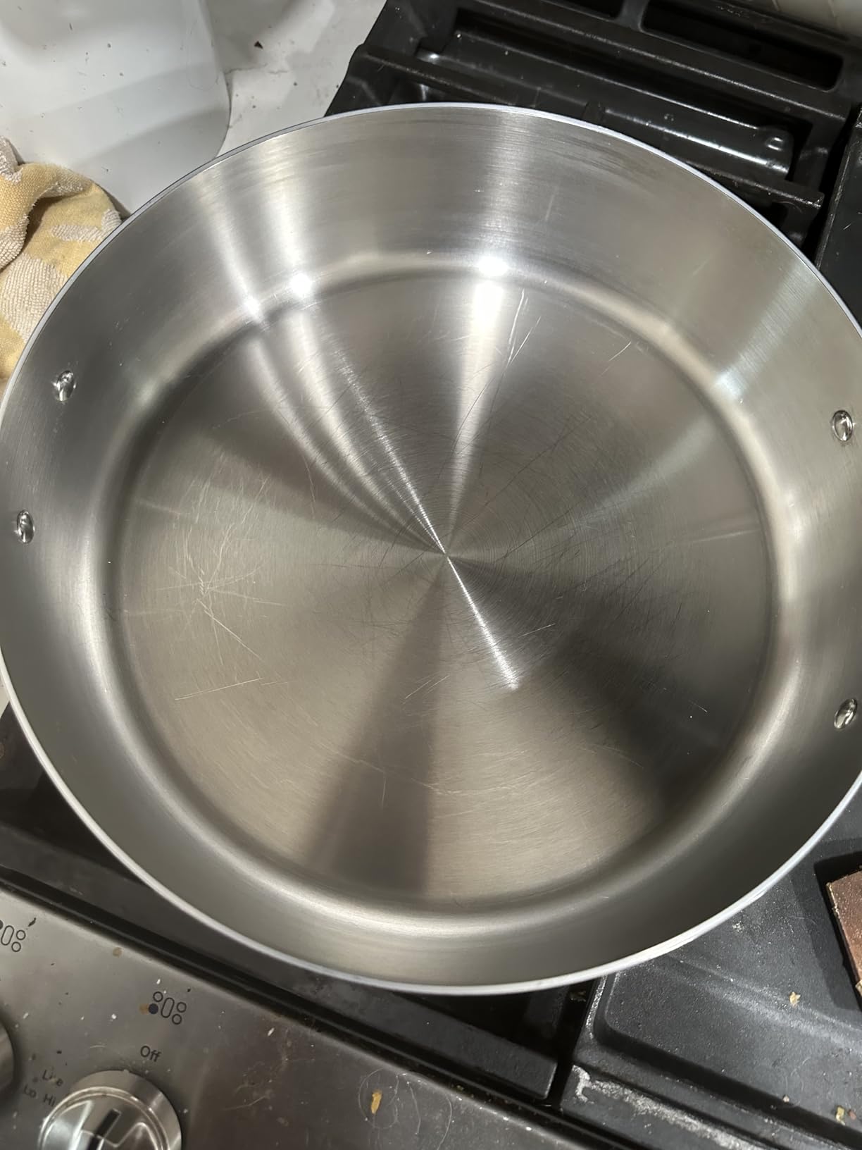 Tramontina Signature Tri-Ply Clad Stainless Steel 6-Quart Saute Pan with Lid, Induction-Ready Cooking Pan, Dishwasher-Safe, NSF-Certified, Made in Brazil customer photo 2