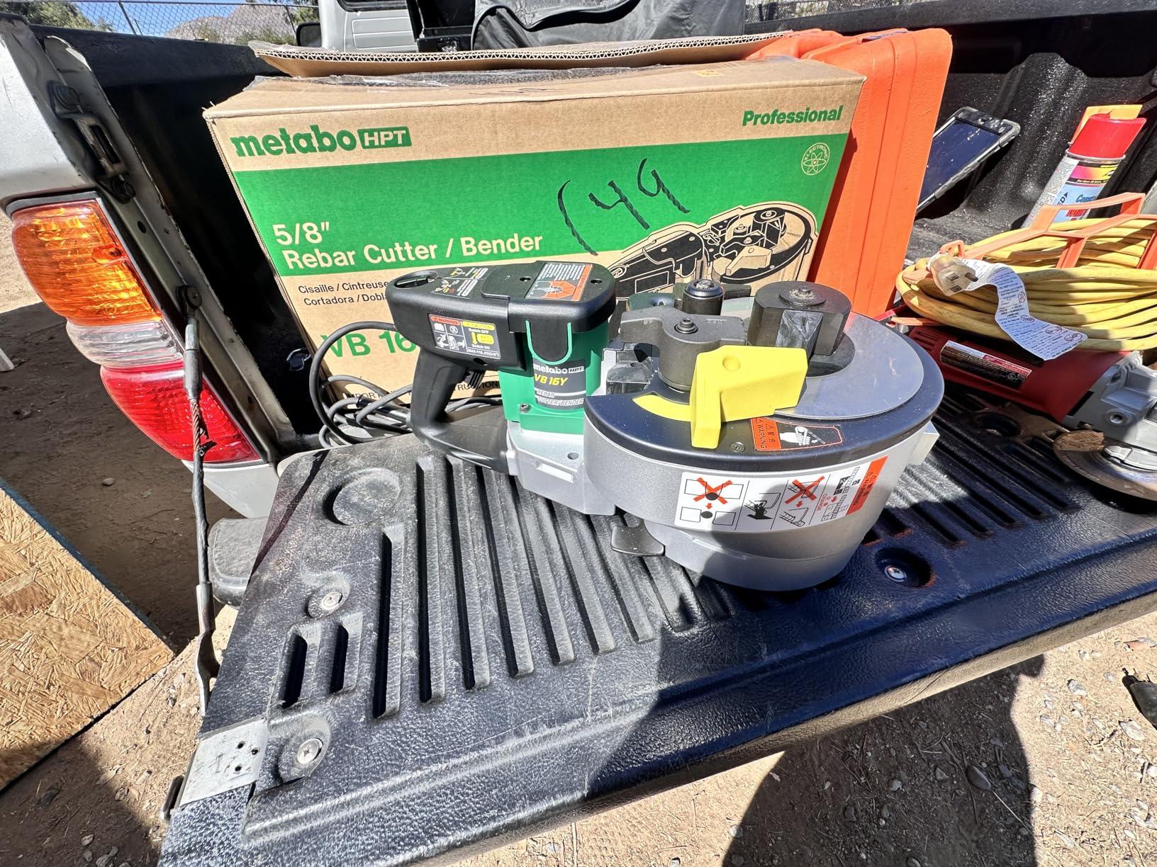 Metabo HPT Portable Rebar Bender and Cutter, 8-Amp Motor, Grade 60 rebar, Maximum 180 Degree Angle, Variable Speed Trigger, Lightweight Design, VB16Y customer photo 1