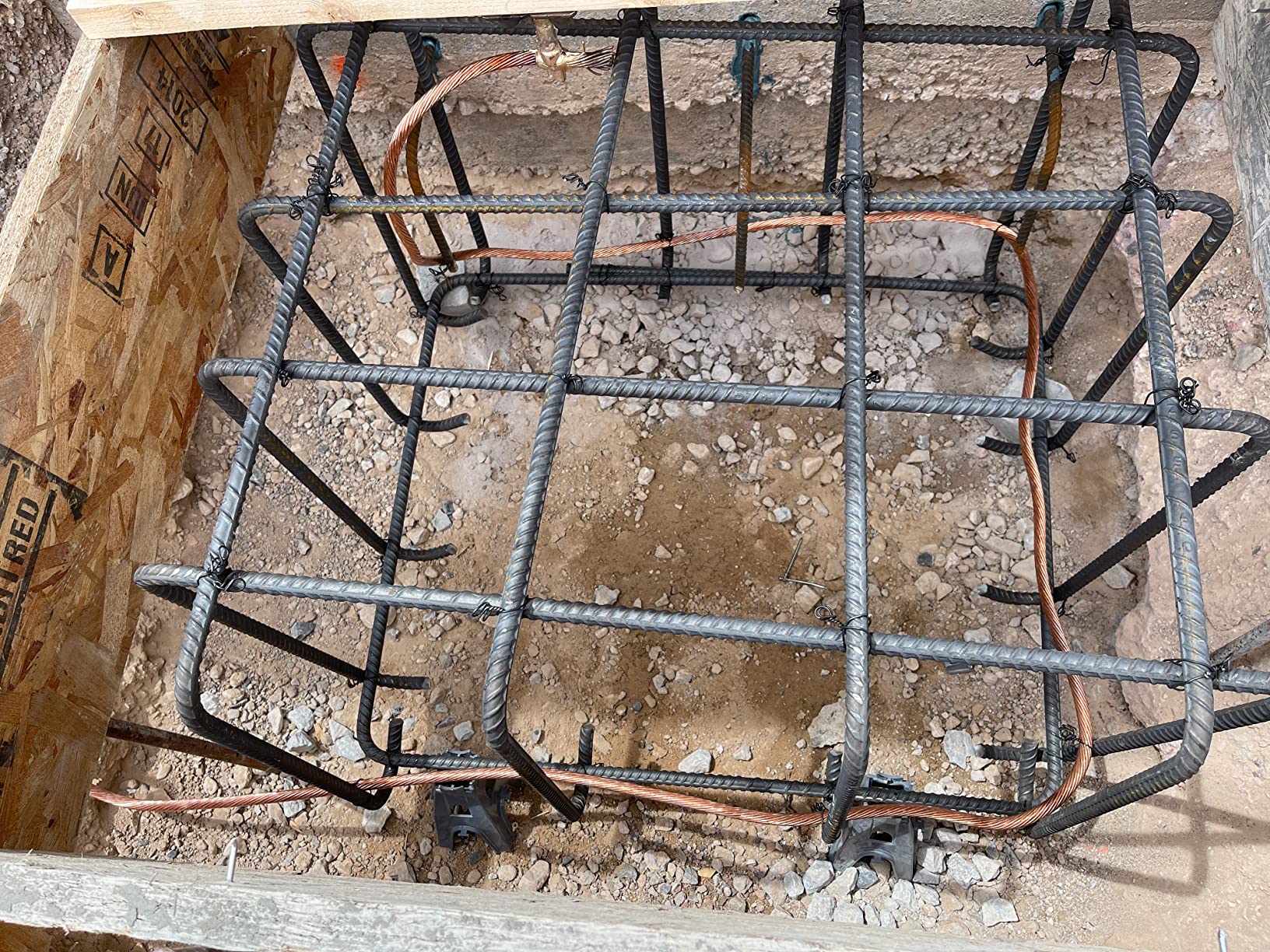Metabo HPT Portable Rebar Bender and Cutter, 8-Amp Motor, Grade 60 rebar, Maximum 180 Degree Angle, Variable Speed Trigger, Lightweight Design, VB16Y customer photo 2