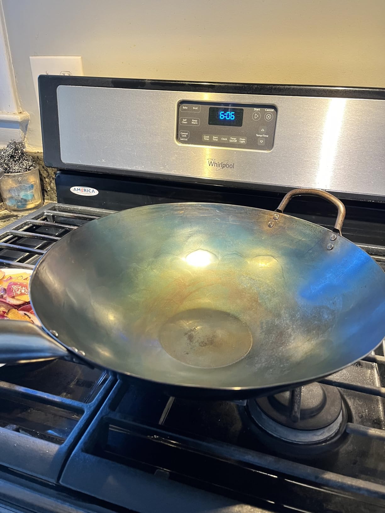 Flat Bottom Carbon Steel Wok Pan - Authentic Hand Hammered Woks and Stir Fry Pans - 14