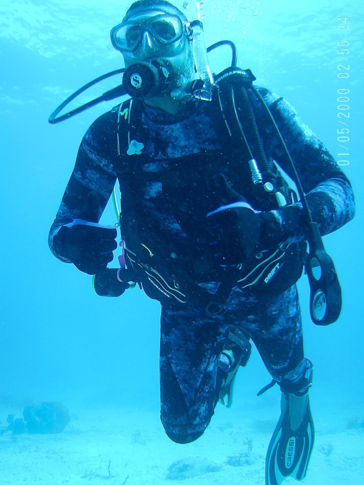 MYLEDI Unisex Neoprene 3mm Scuba Diving Suit One Piece Mens Camo Full Body Spearfishing Wetsuit customer photo 1