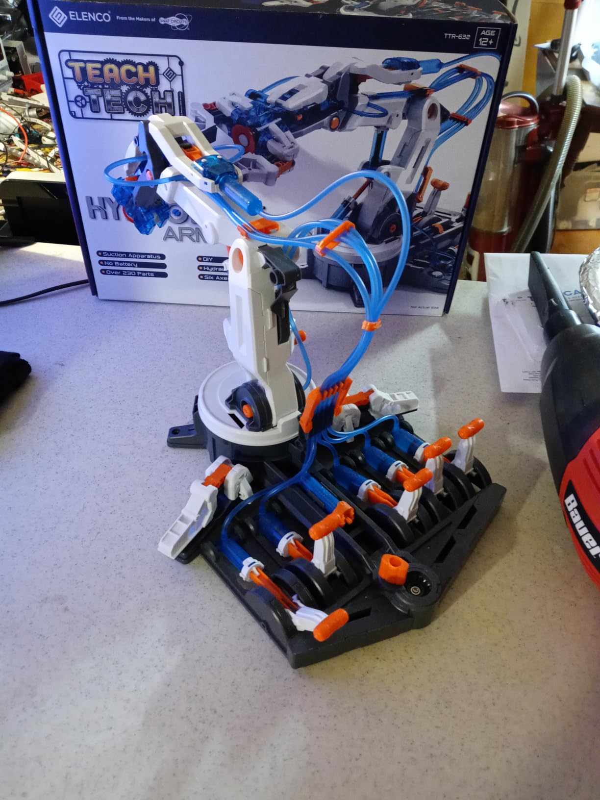 Teach Tech Hydrobot Arm Kit, Hydraulic Kit, STEM Building Toy for Kids 12+ customer photo 1