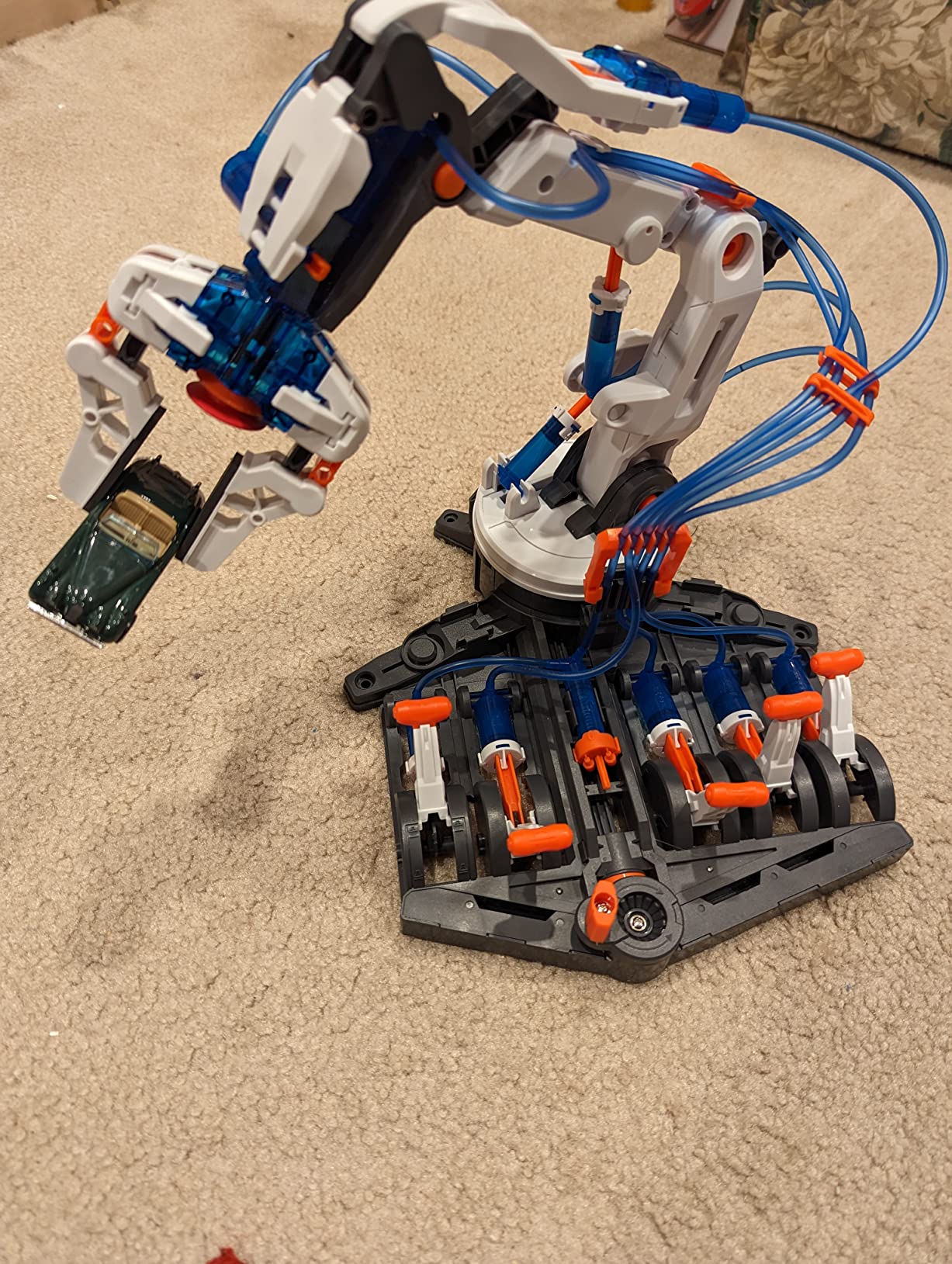 Teach Tech Hydrobot Arm Kit, Hydraulic Kit, STEM Building Toy for Kids 12+ customer photo 2