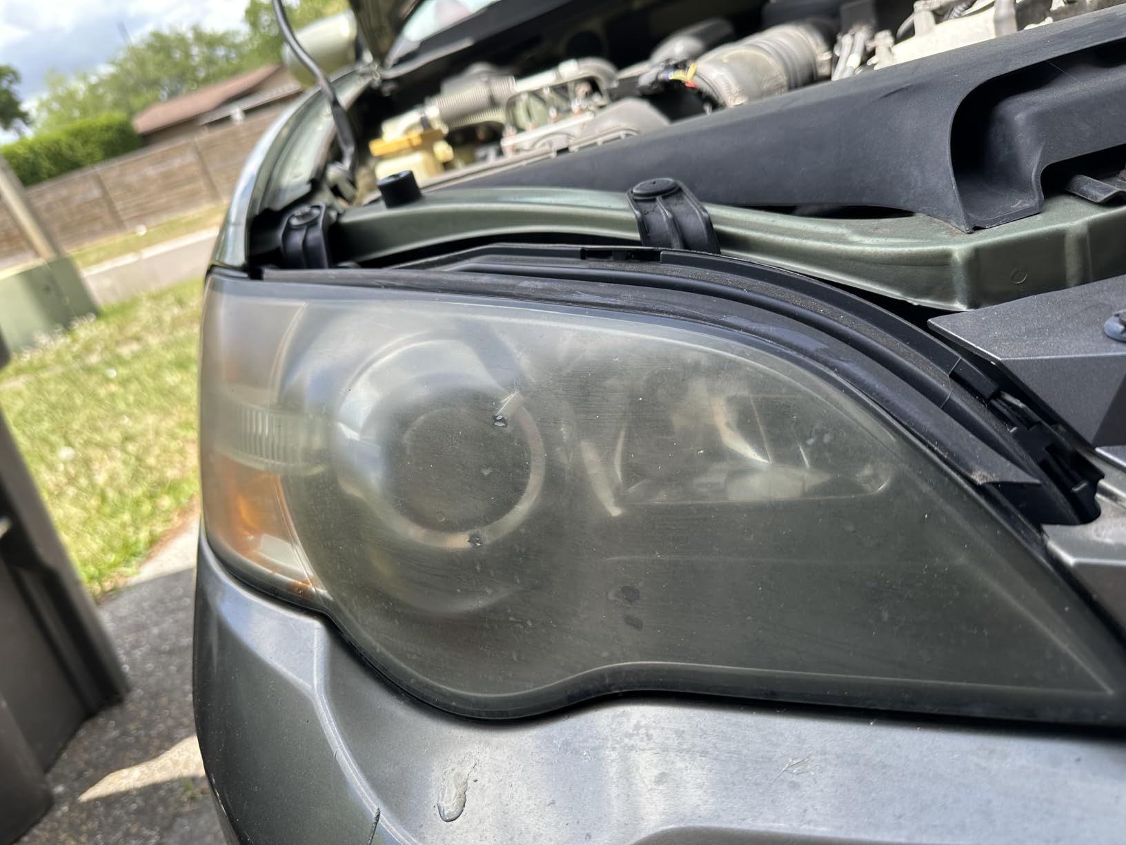 Rain-X 610153 Headlight Restoration Kit - Car Light Lens Cleaner/Restorer with Sanding & Polishing Drill Attachments customer photo 1