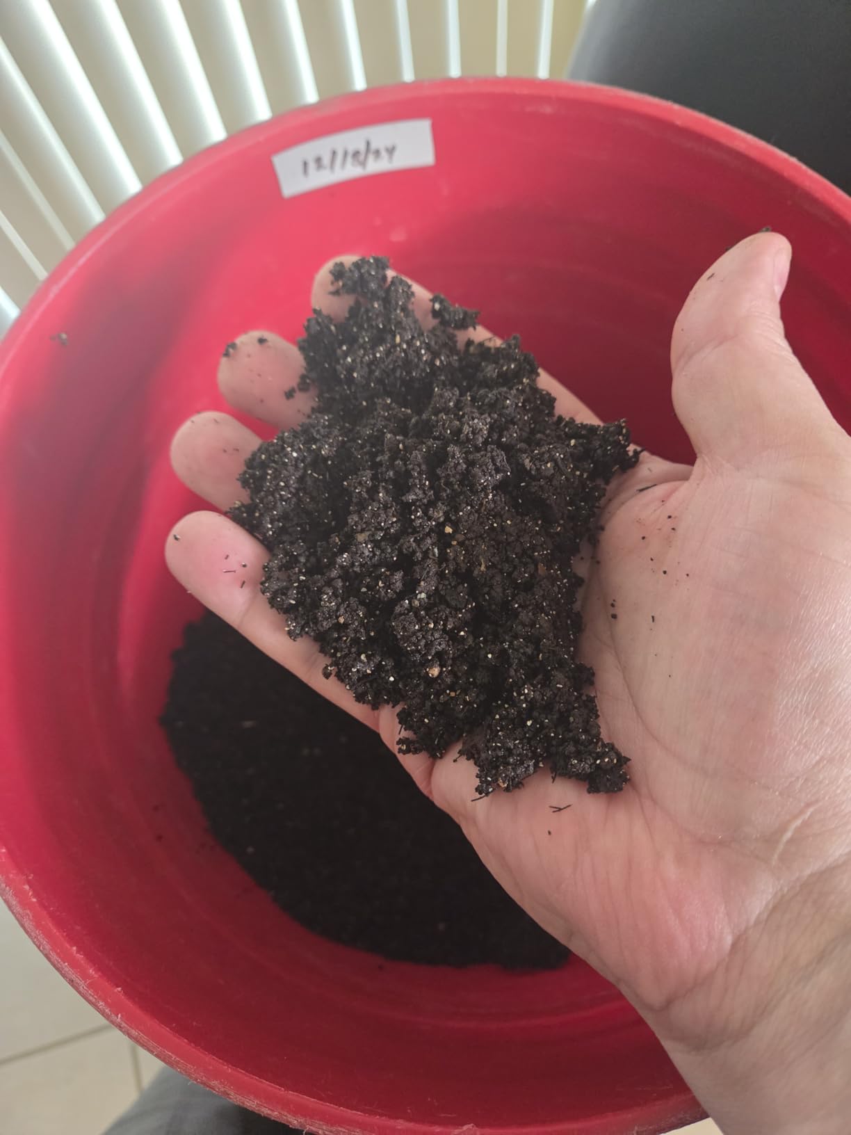 The Original VermiHut Plus 5-Tray Worm Compost Bin - Indoor & Outdoor Vermicomposting System, Continuous Flow Food Waste Recycler for Organic Composting & Gardening - Dark Green customer photo 2