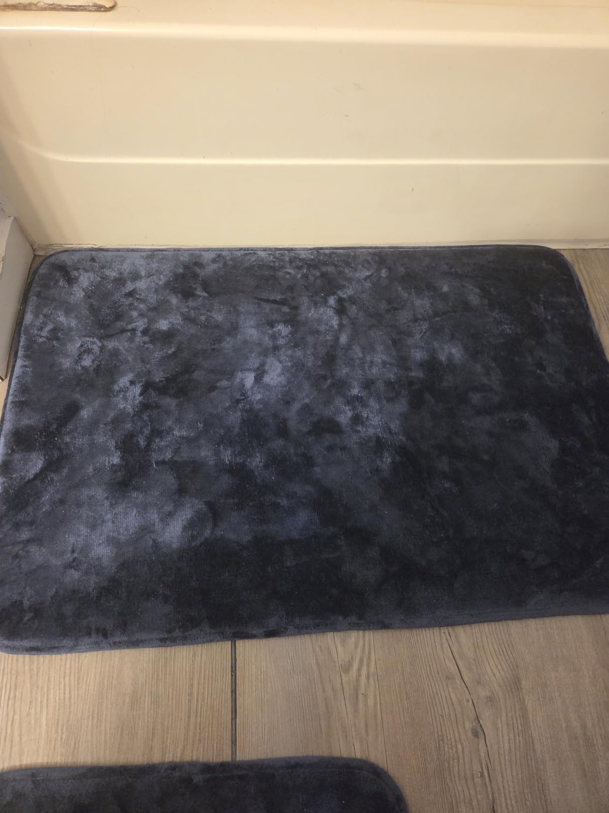 GORILLA GRIP Memory Foam Bath Rugs, Soft Absorbent Velvet Bathroom Mats, Durable Dots on Underside, Machine Washable Bathmat, Carpet Rug Room Decor for Shower Floor, 24x17 Mat, Graphite Gray customer photo 2