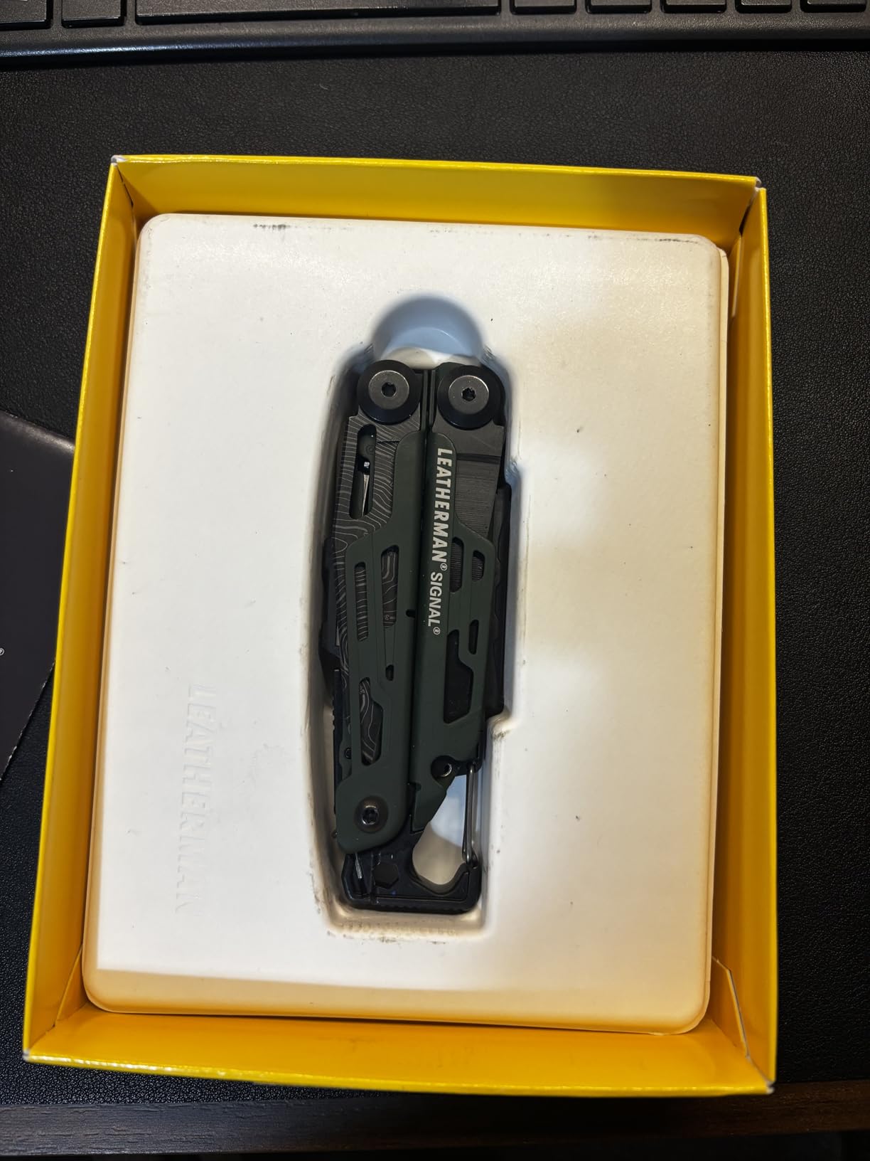 LEATHERMAN, Signal, 19-in-1 Multi-tool for Outdoors, Camping, Hiking, Fishing, Survival, Durable & Lightweight EDC, Made in the USA, Coyote Tan customer photo 2