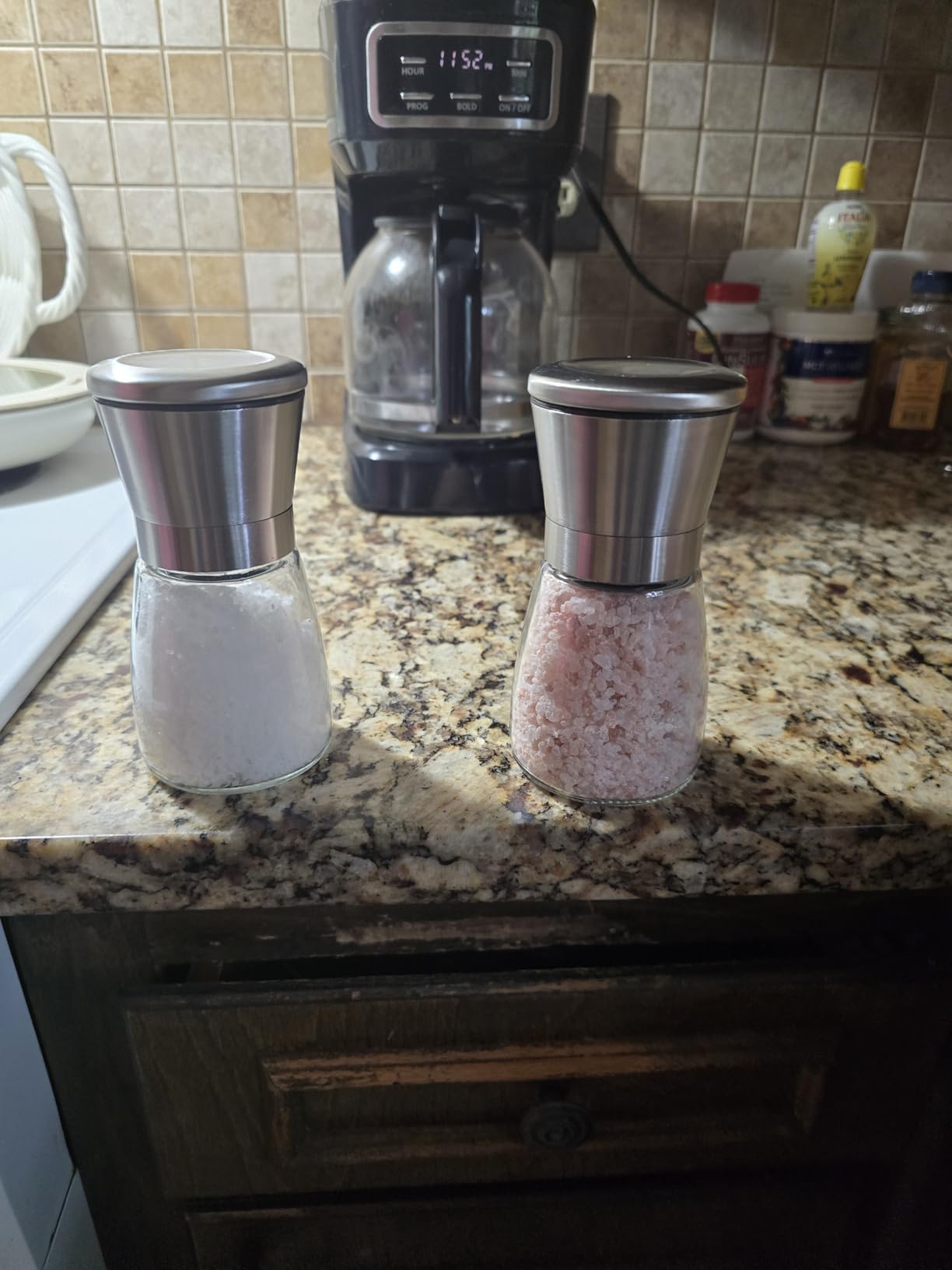 Ebaco Original Stainless Steel Salt or Pepper Grinder - Top Spice Mill with Ceramic Blades, Brushed Stainless Steel and Adjustable Coarseness (Single Package) customer photo 2
