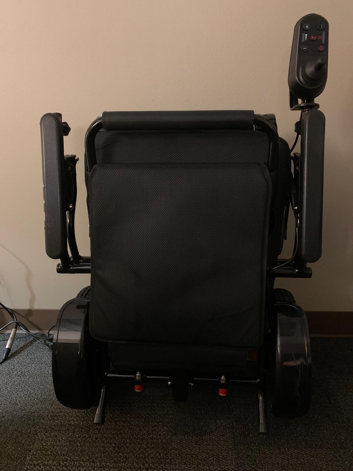 Porto Mobility Ranger SpacePro Carbon Fiber Lightweight Foldable Next Generation Electric Wheelchair (Carbon, Standard) customer photo 2