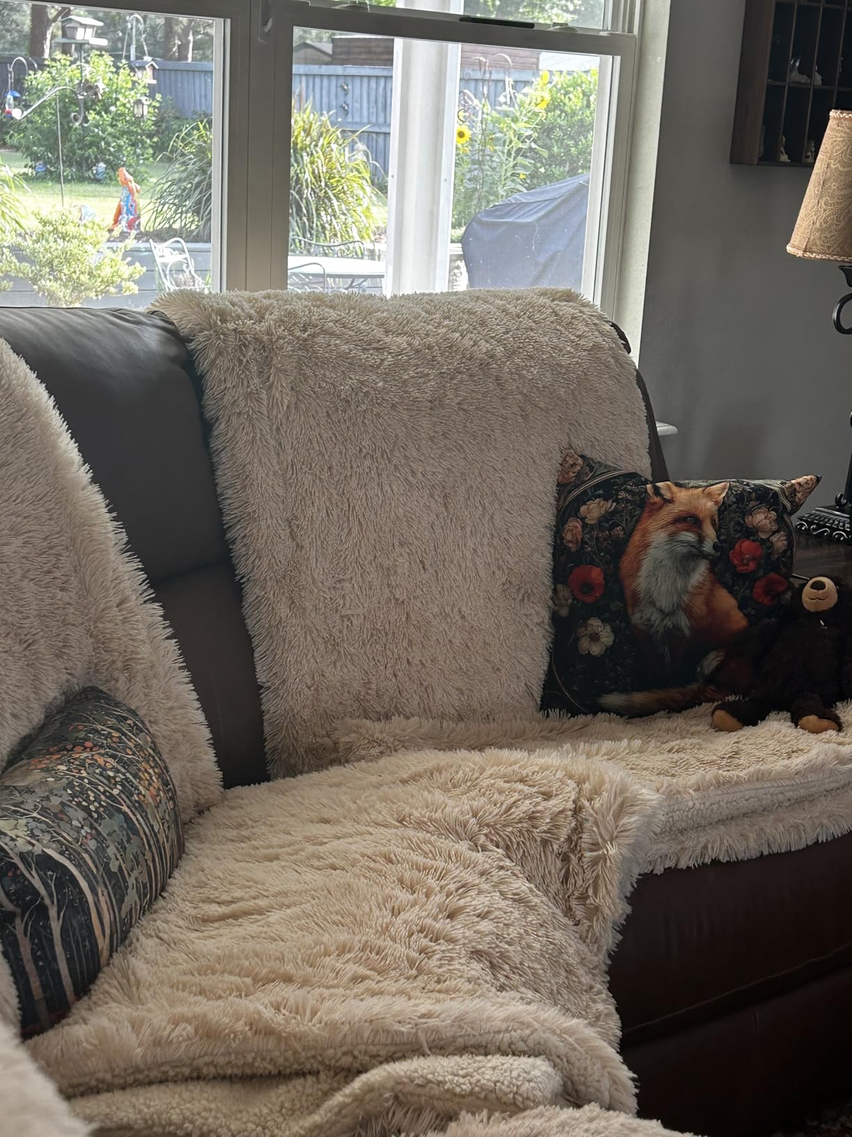 Bedsure GentleSoft Fluffy Fuzzy Faux Fur Throw Blanket for Couch, Soft Sherpa Fleece Cozy Gifts for Women, Plush Bed Blanket Room Decor for Men, Thick Warm Minky Teen Gifts Winter Bedding customer photo 2