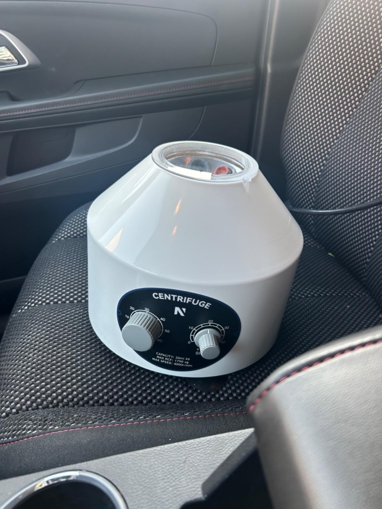 NEWTRY Electric Centrifuge Machine Desktop Lab Benchtop Centrifuges with Timer & Speed Control 4000rpm Capacity 20ml x 6 800D 110V US Plug, 60HZ customer photo 1