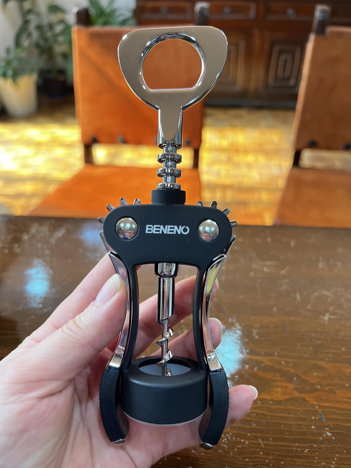 Beneno Wine Opener, Zinc Alloy Premium Wing Corkscrew with Multifunctional Bottles Opener, Sharp Wine Corkscrew with Ergonomic Non-Slip Wing Handle, Silver customer photo 2