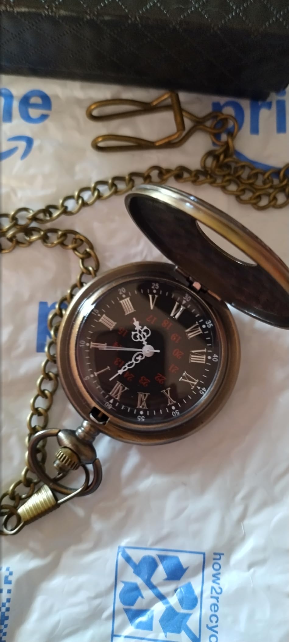 LYMFHCH Vintage Pocket Watch Roman Numerals Scale Quartz Pocket Watches with Chain Christmas Graduation Birthday Gifts Fathers Day customer photo 1