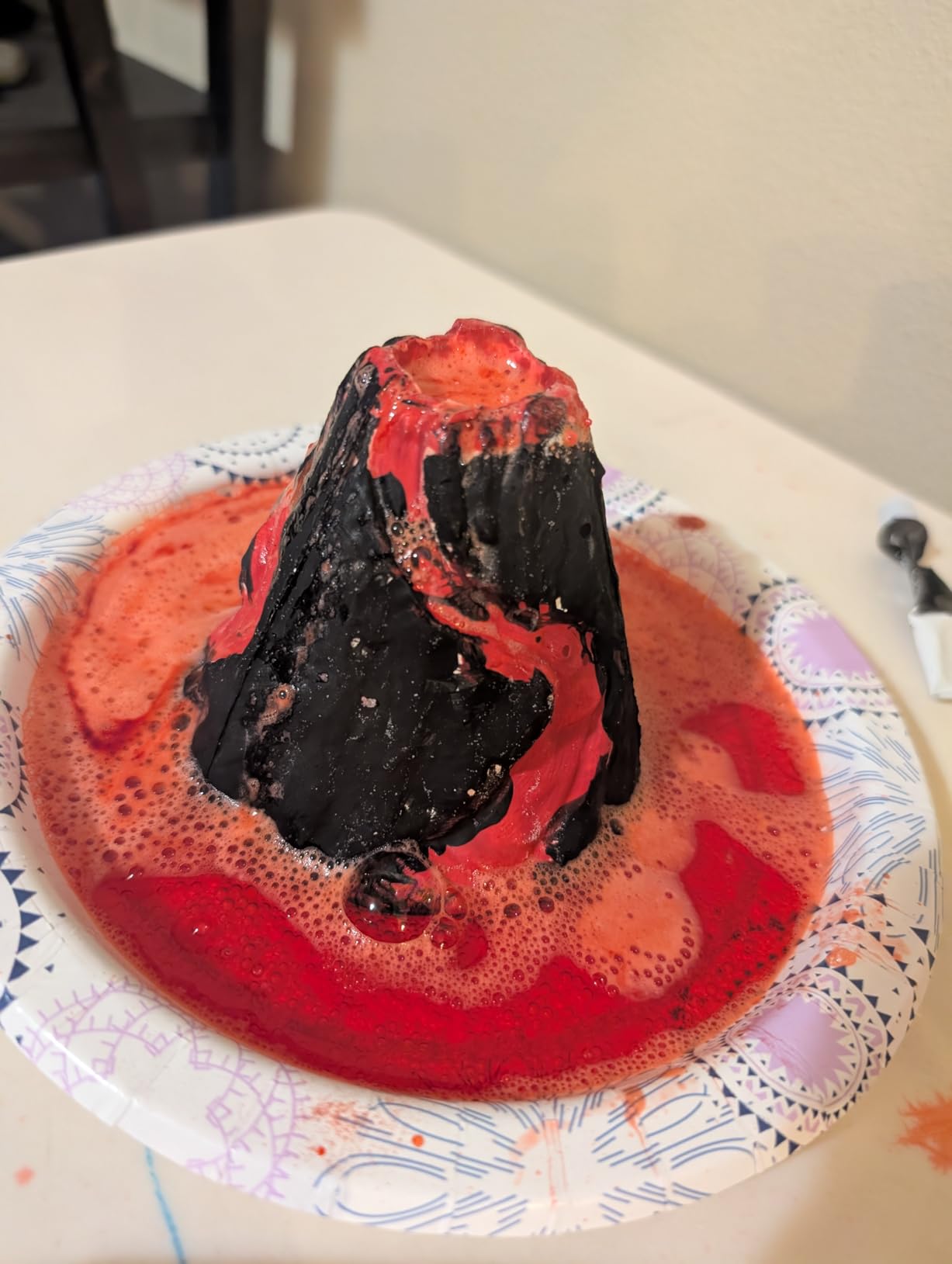 National Geographic Earth Science Kit - 100+ Science Experiments & Activities for Kids, Crystal Growing, Volcano Science Kit, Rock Collection, STEM Project Toy for Boys & Girls (Amazon Exclusive) customer photo 2