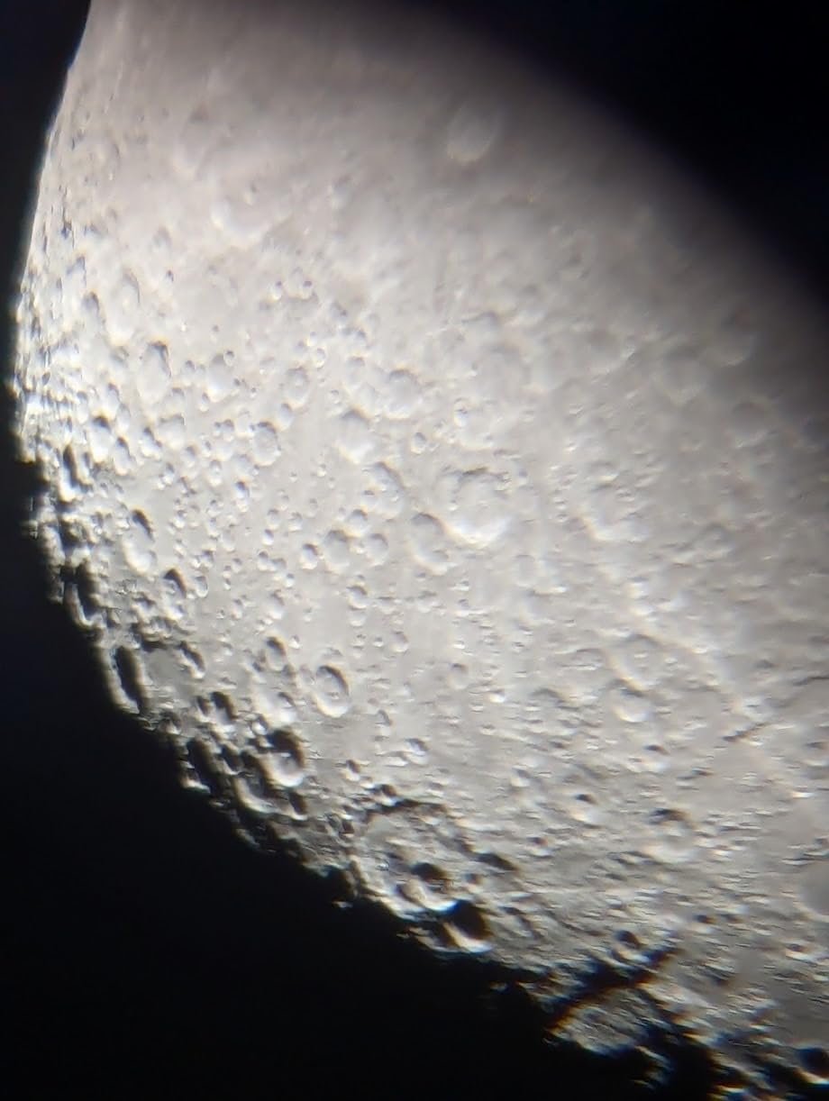 Celestron StarSense Explorer DX 102AZ App-Enabled Telescope - 102mm Refractor with Smartphone Dock & StarSense App - iPhone & Android Compatible - Easy-to-Use for Beginners customer photo 1