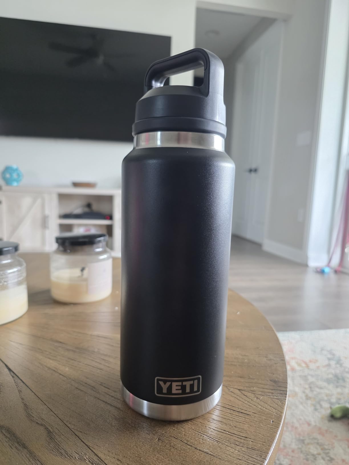 YETI Rambler 36 oz Bottle, Vacuum Insulated, Leakproof, Stainless Steel with Chug Cap | Vacuum Insulated customer photo 2