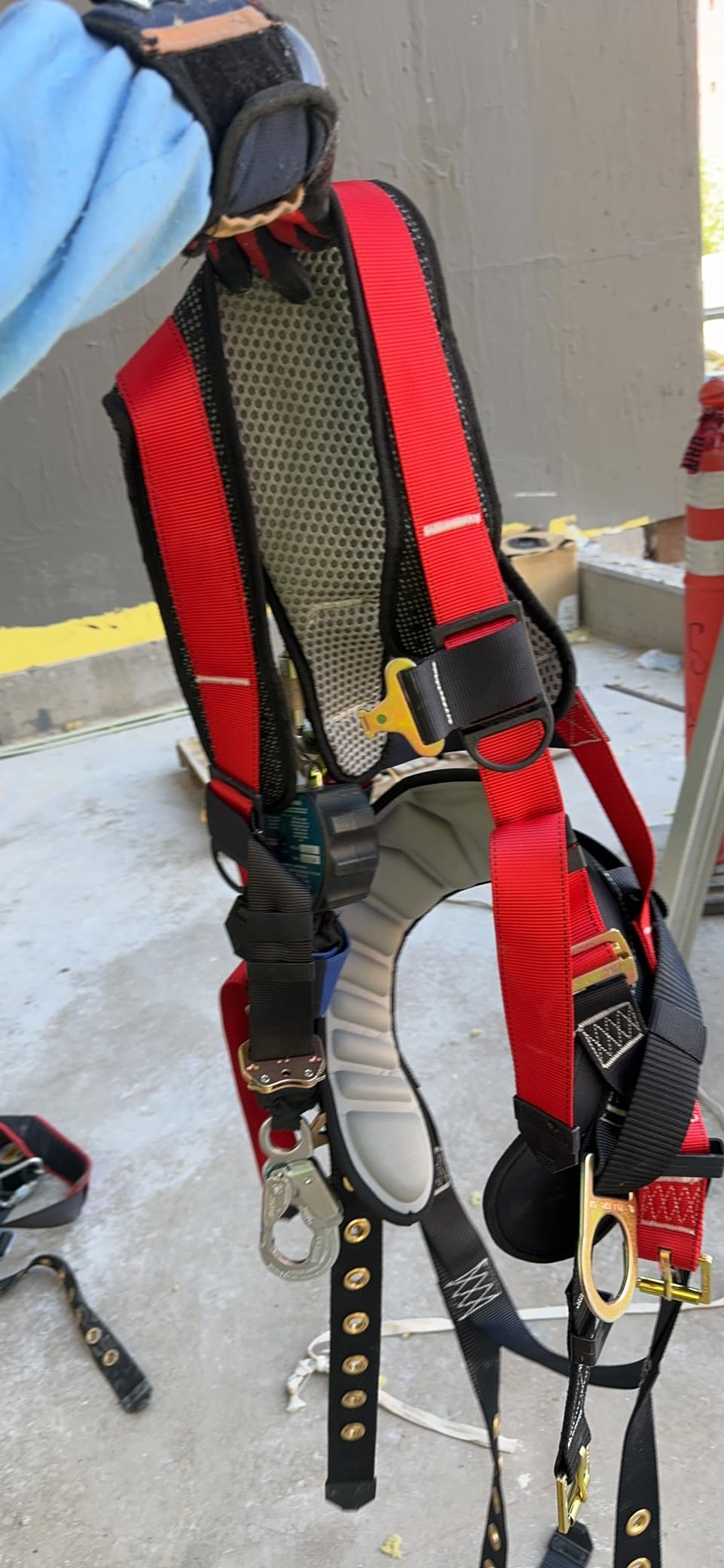 Palmer Safety Full Body Harness with 5 Point Adjustment, Dorsal D-ring, Grommet Legs, Two Side D Rings, and Fall Indicators customer photo 1
