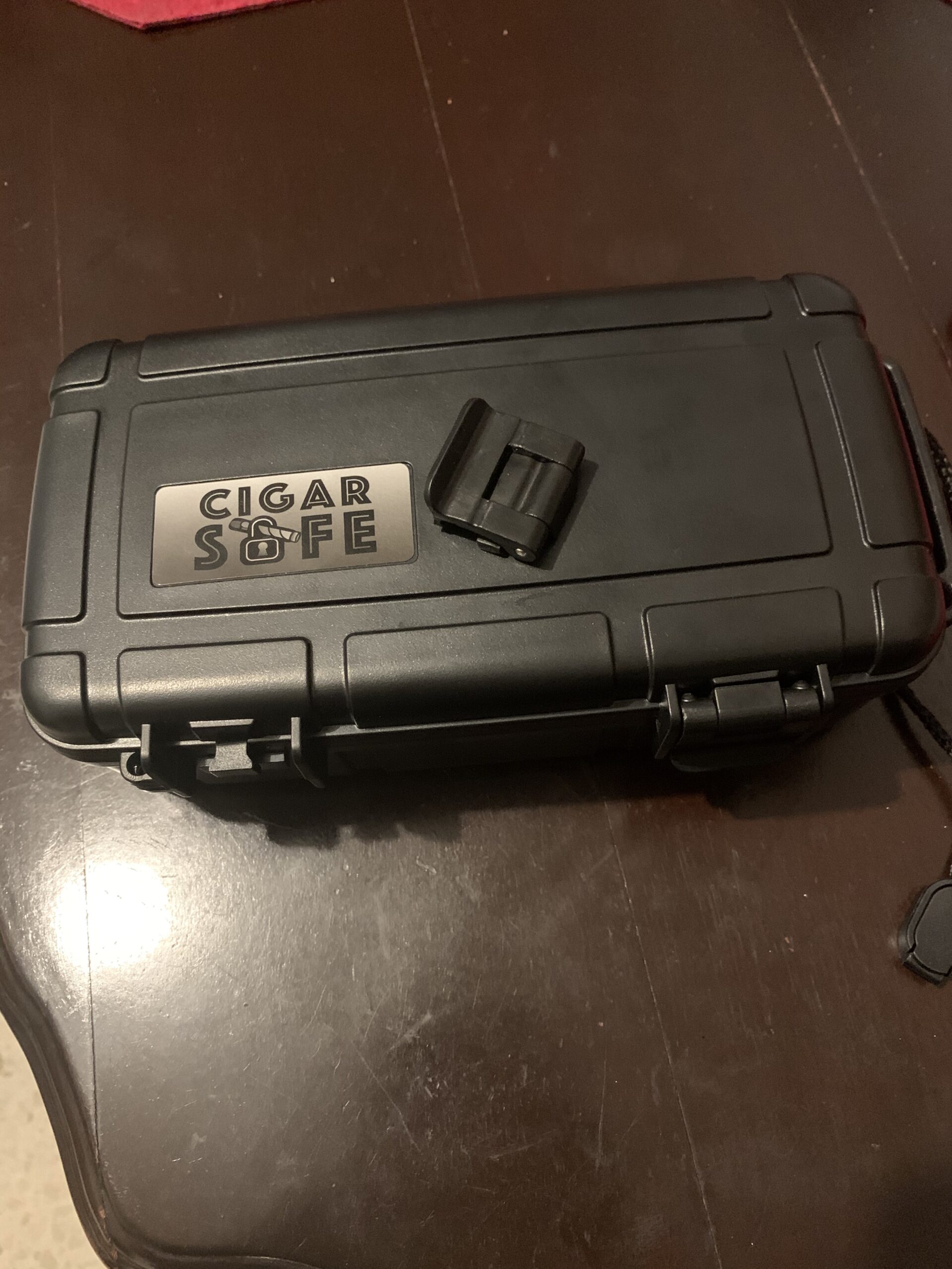 Prestige Import Group Cigar Safe Waterproof Travel Cigar Humidor Case - Holds up to 40 Cigars - Color: Black customer photo 2