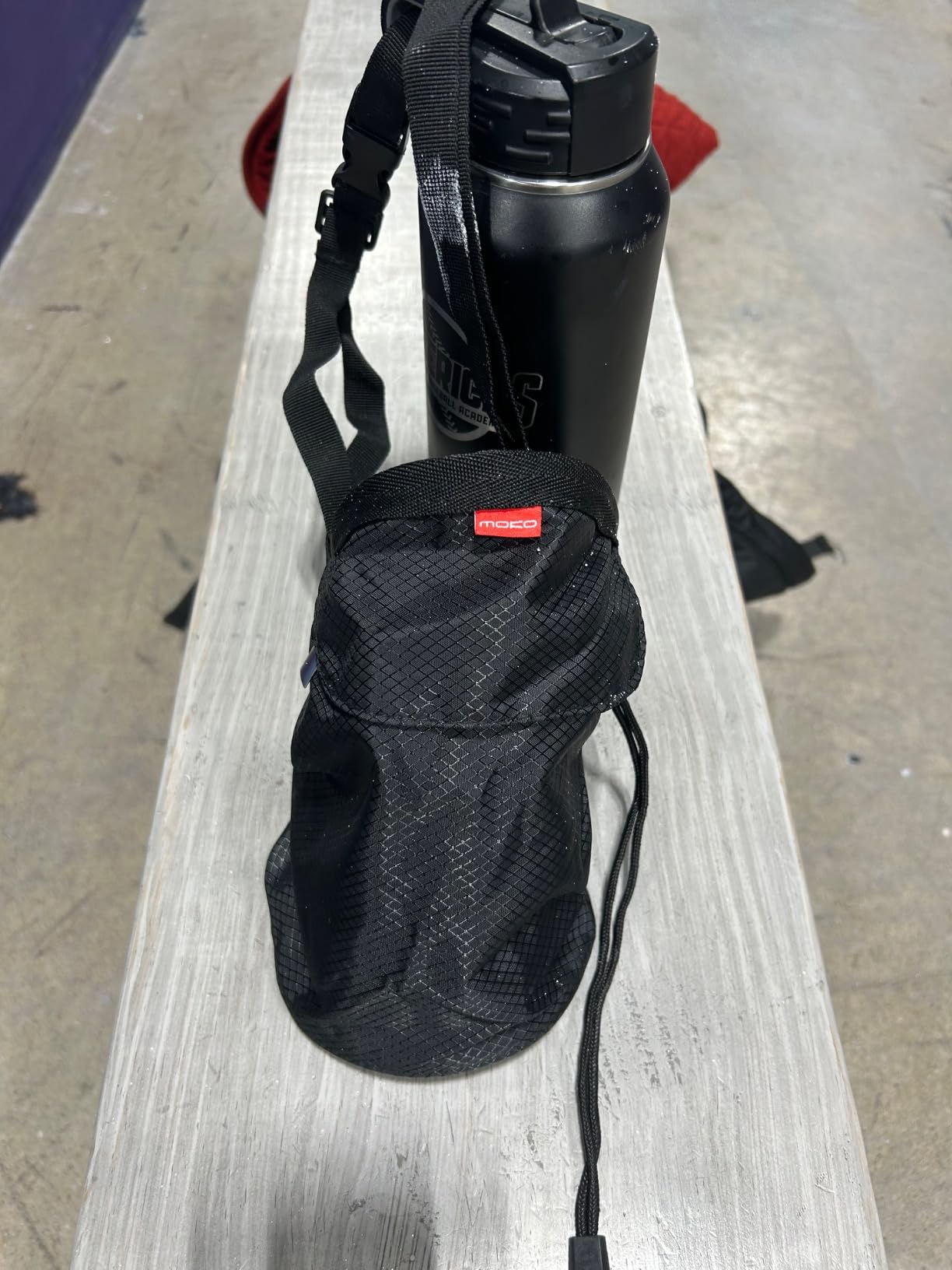 Moko Rock Climbing Chalk Bag, Bouldering Chalk Pot Bucket with Adjustable Belt & Carabiner Drawstring Climbing Gear customer photo 2
