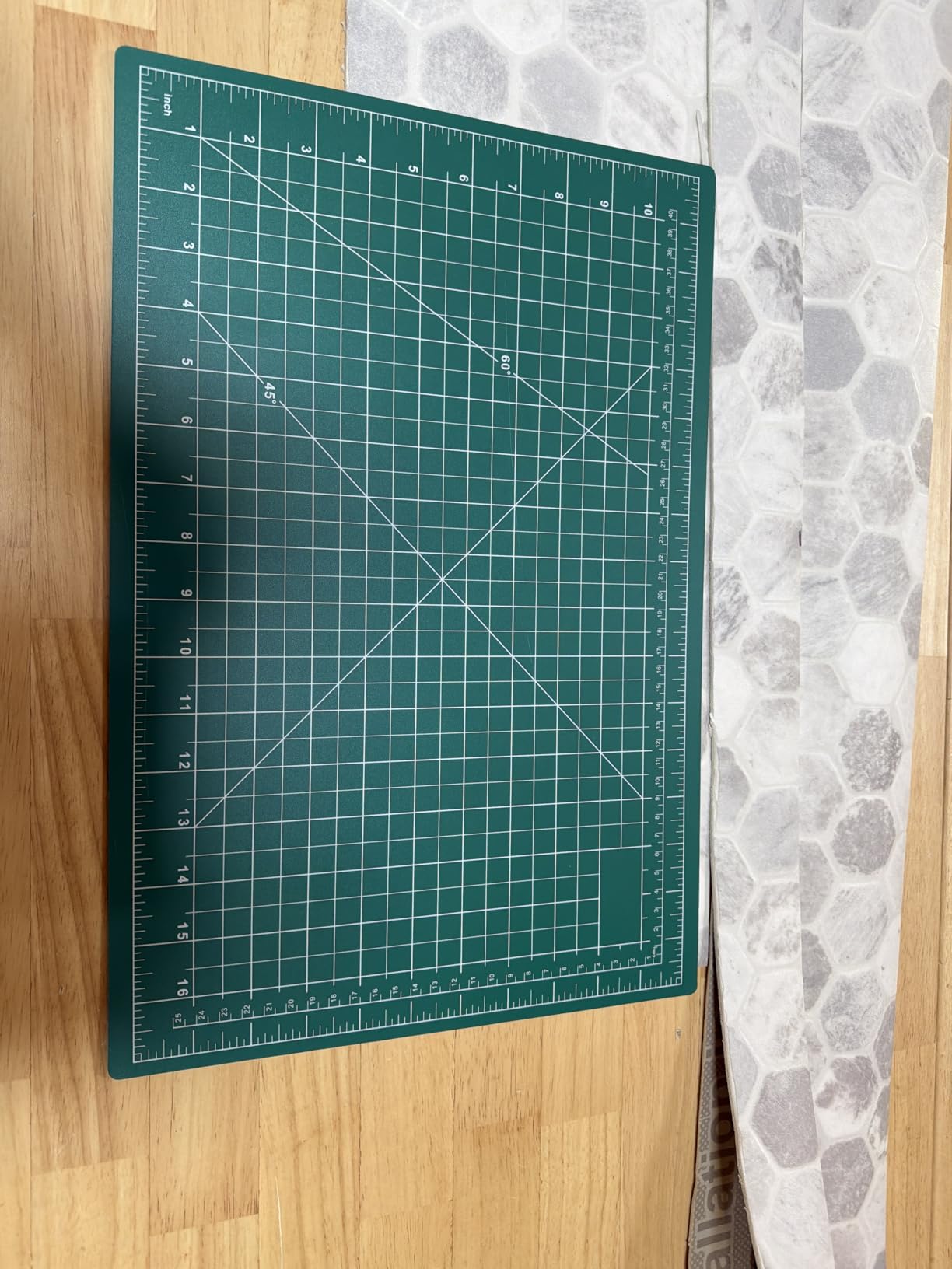 anezus Self Healing Sewing Mat, 12inch x 18inch Rotary Cutting Mat Double Sided 5-Ply Craft Cutting Board for Sewing Crafts Hobby Fabric Precision Scrapbooking Project customer photo 1