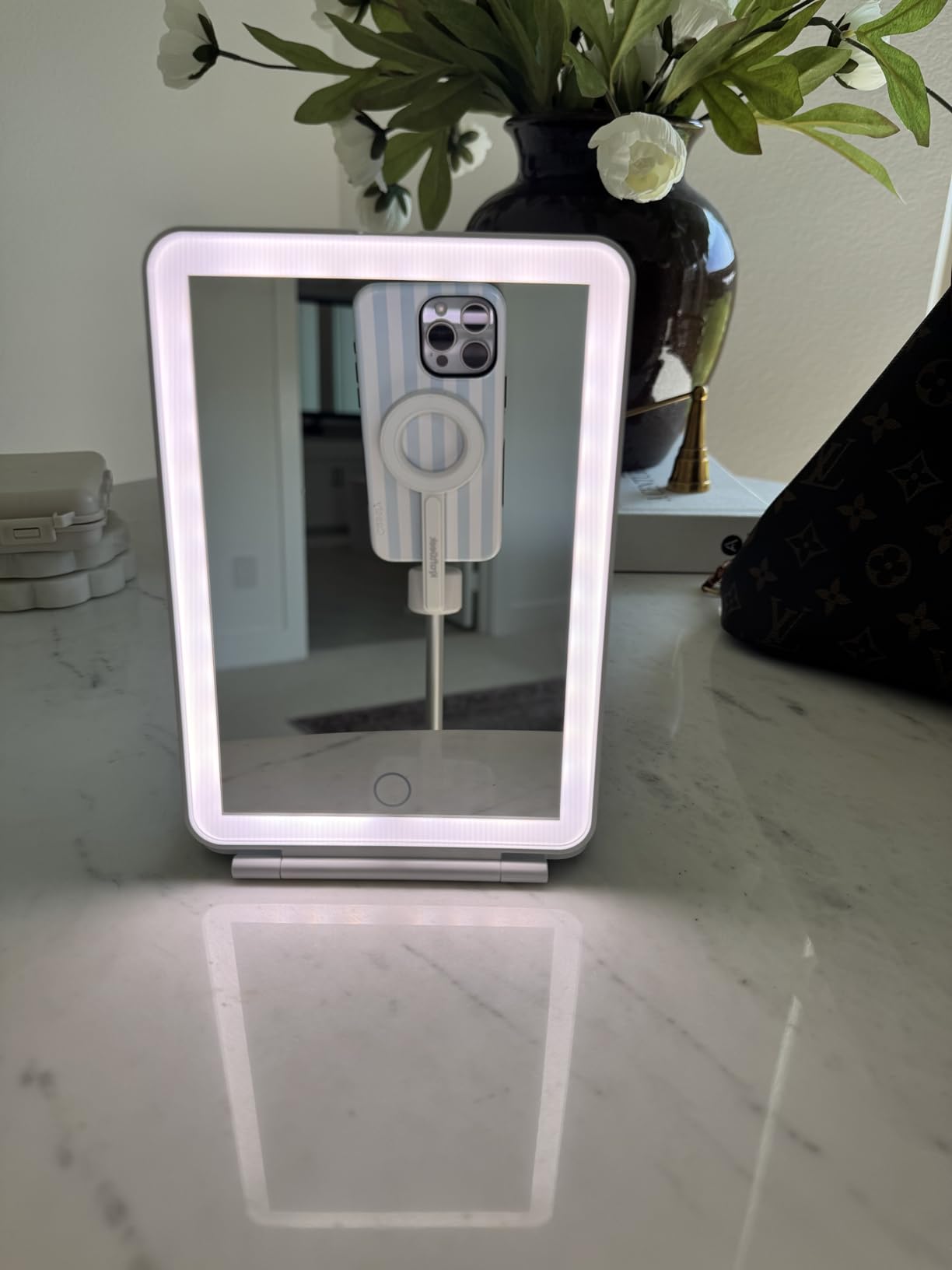 FUNTOUCH Rechargeable Travel Makeup Mirror with 72 Led Lights, Portable Lighted Beauty Mirror, 3 Color Lighting, Dimmable Touch Screen, Tabletop LED Folding Cosmetic Vanity Mirror customer photo 1